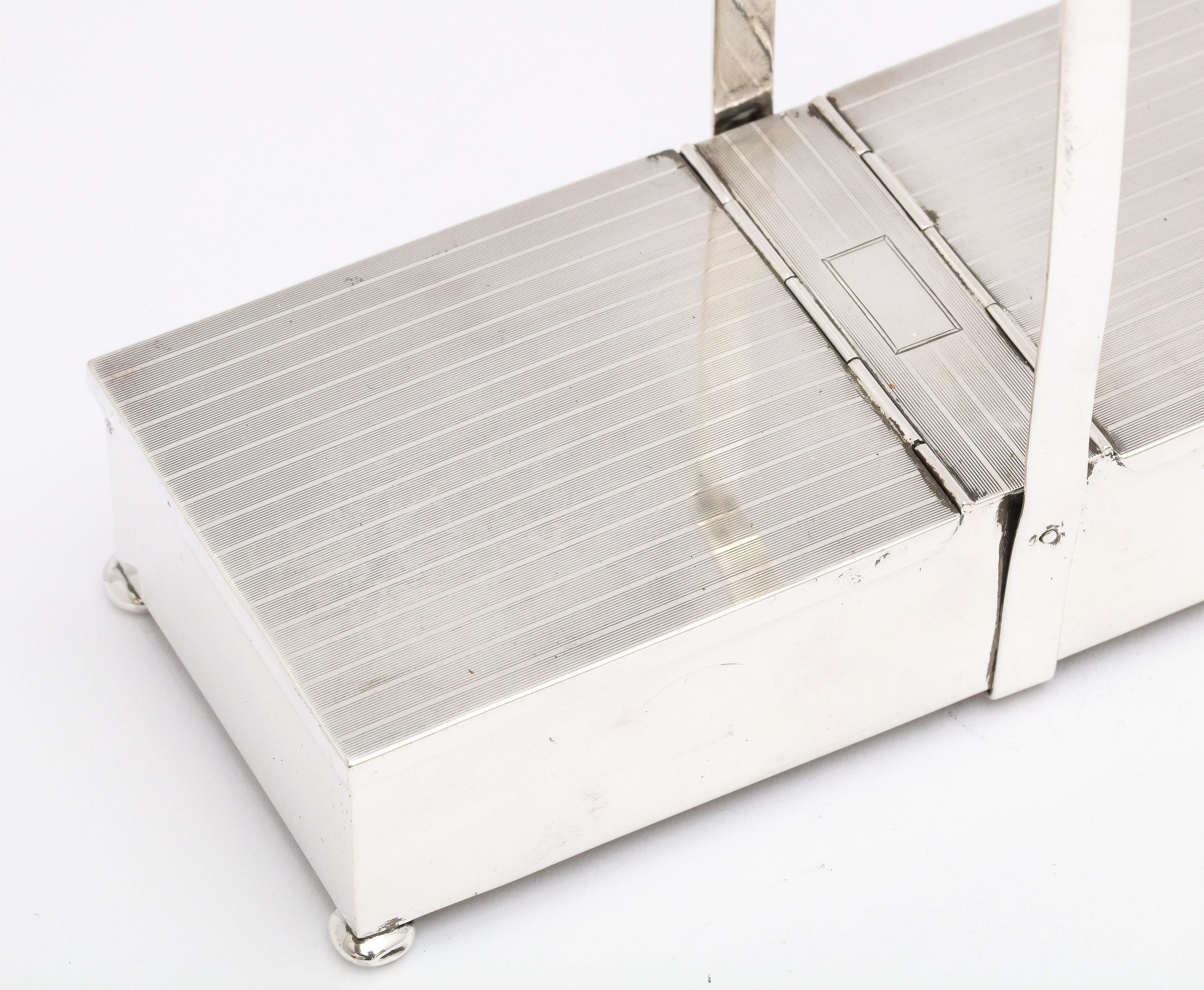  Art Deco Zwei-Fach-Sterling-Silber-Fuß-Tisch-Box mit Scharnier-Deckel   im Angebot 6