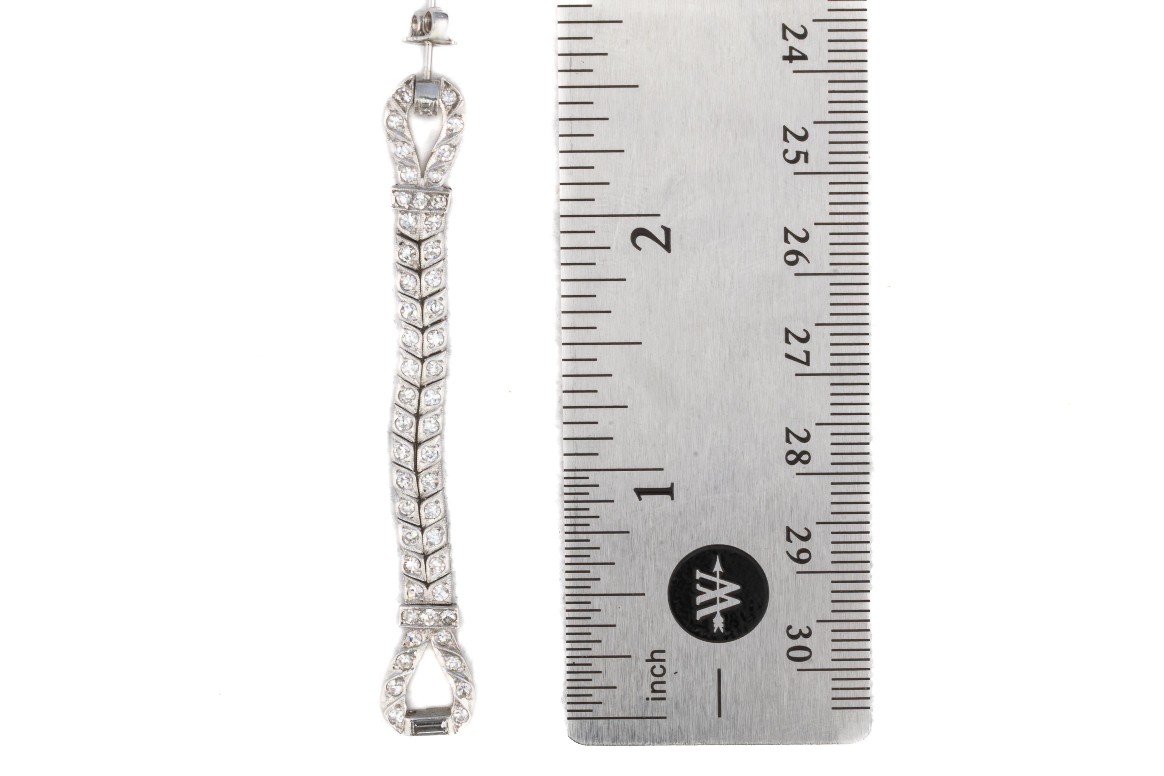 Taglio rotondo Art Deco Two Row Diamond Loop Earrings in vendita