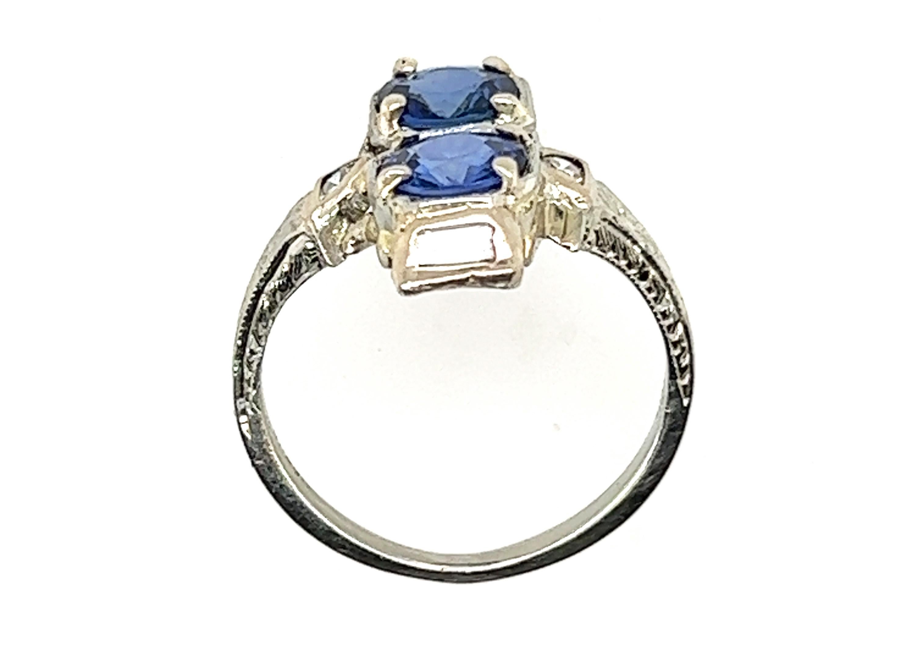 Genuine Original Antique from 1920s Two Stone Sapphire Diamond Cocktail Ring 2ct 18K White Gold Art Deco


2 saphirs bleus naturels de 5,7 mm, brillants et audacieux 

Saphirs et diamants 100% naturels 

Pièce de marque

1.94 carats de pierres