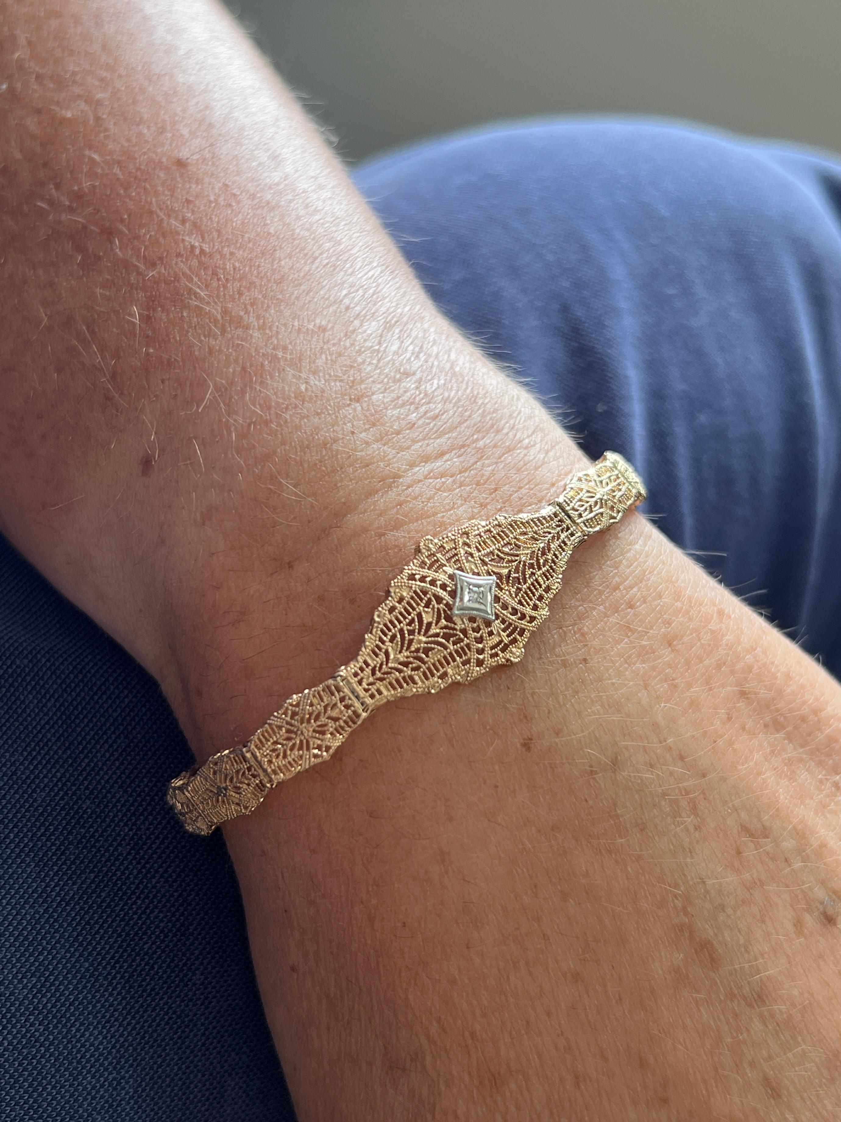 Art Deco Two Tone 10k and Diamond Filigree Openwork Bracelet 1930s In Good Condition For Sale In Towson, MD
