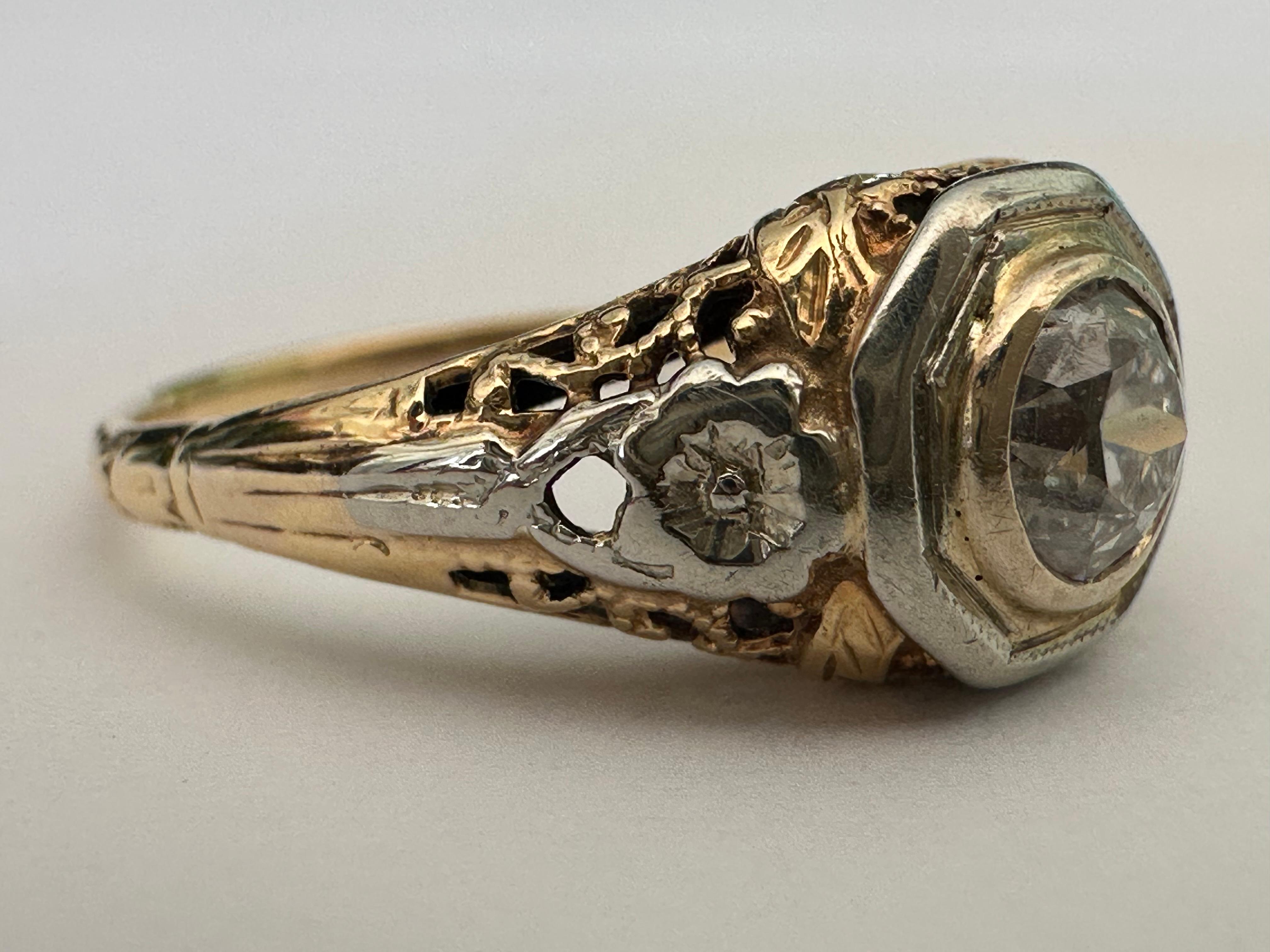 Anello di fidanzamento solitario con diamante bicolore Art Deco in vendita 2