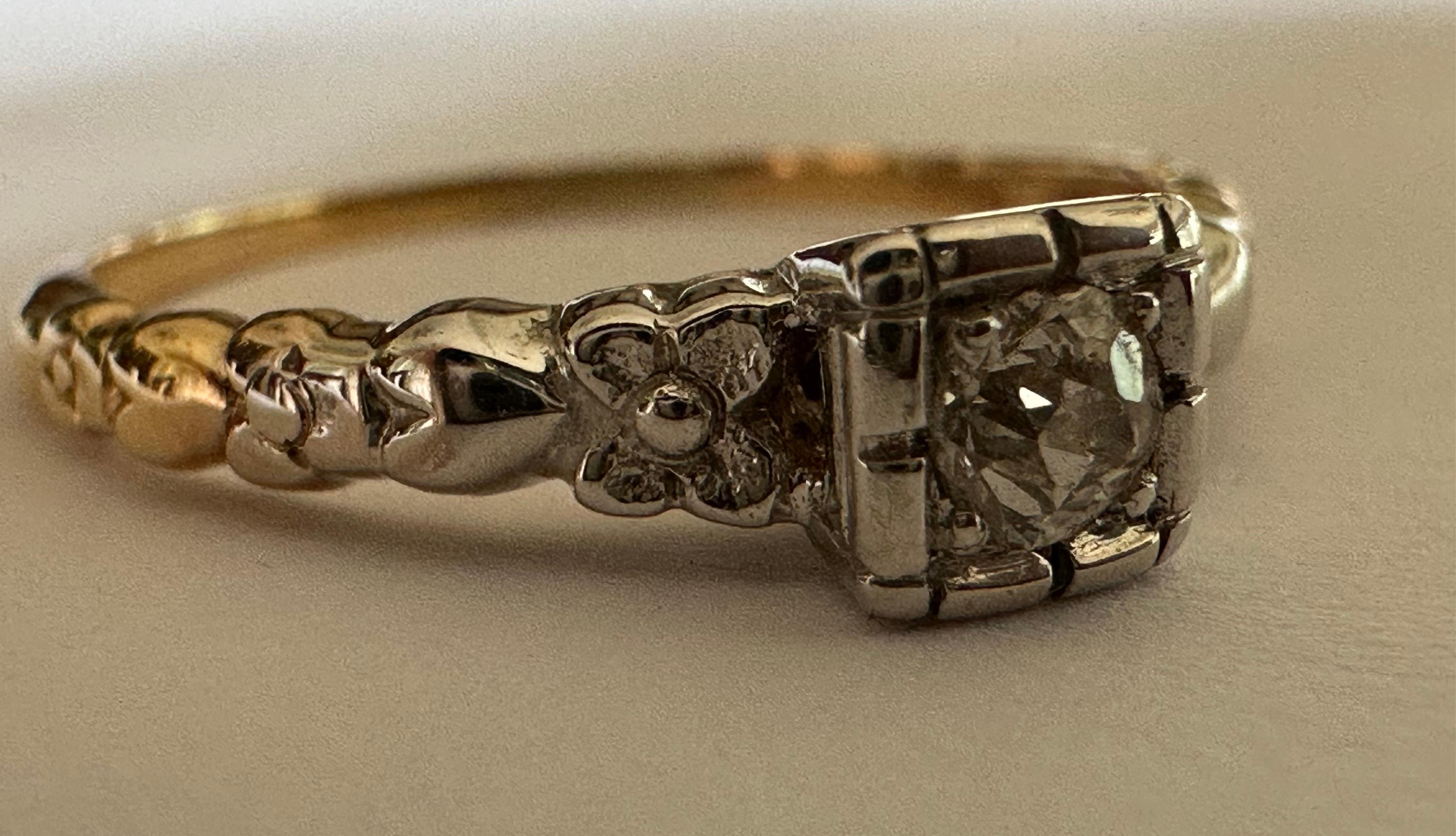 Art Deco Two-Tone Diamond Solitaire Ring  For Sale 1