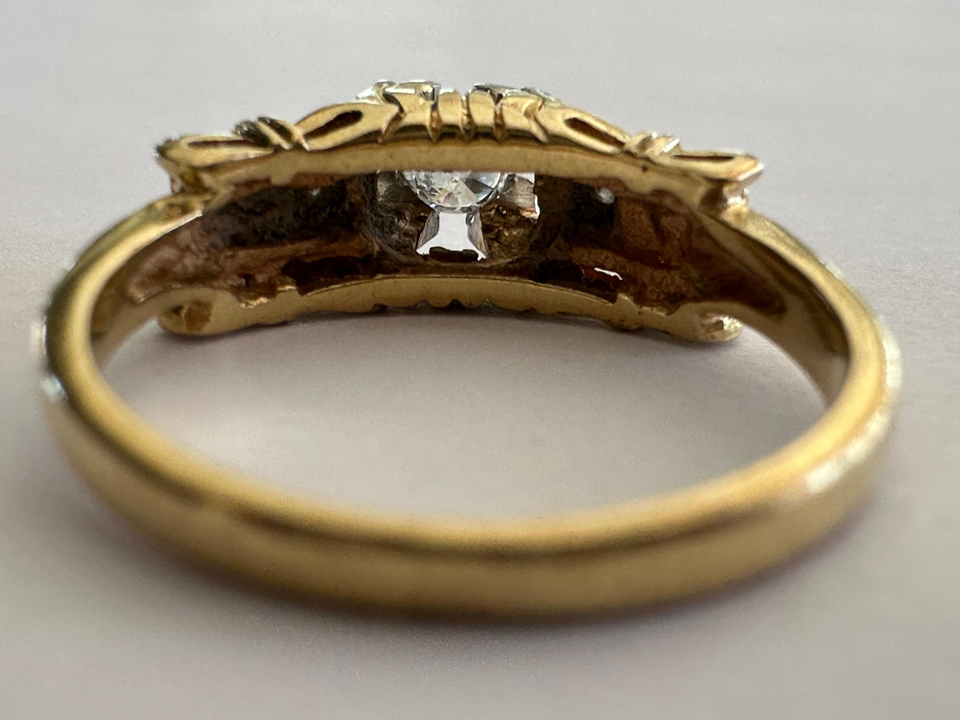 Art Deco Two-Tone Petite Diamond Flower Ring For Sale 1