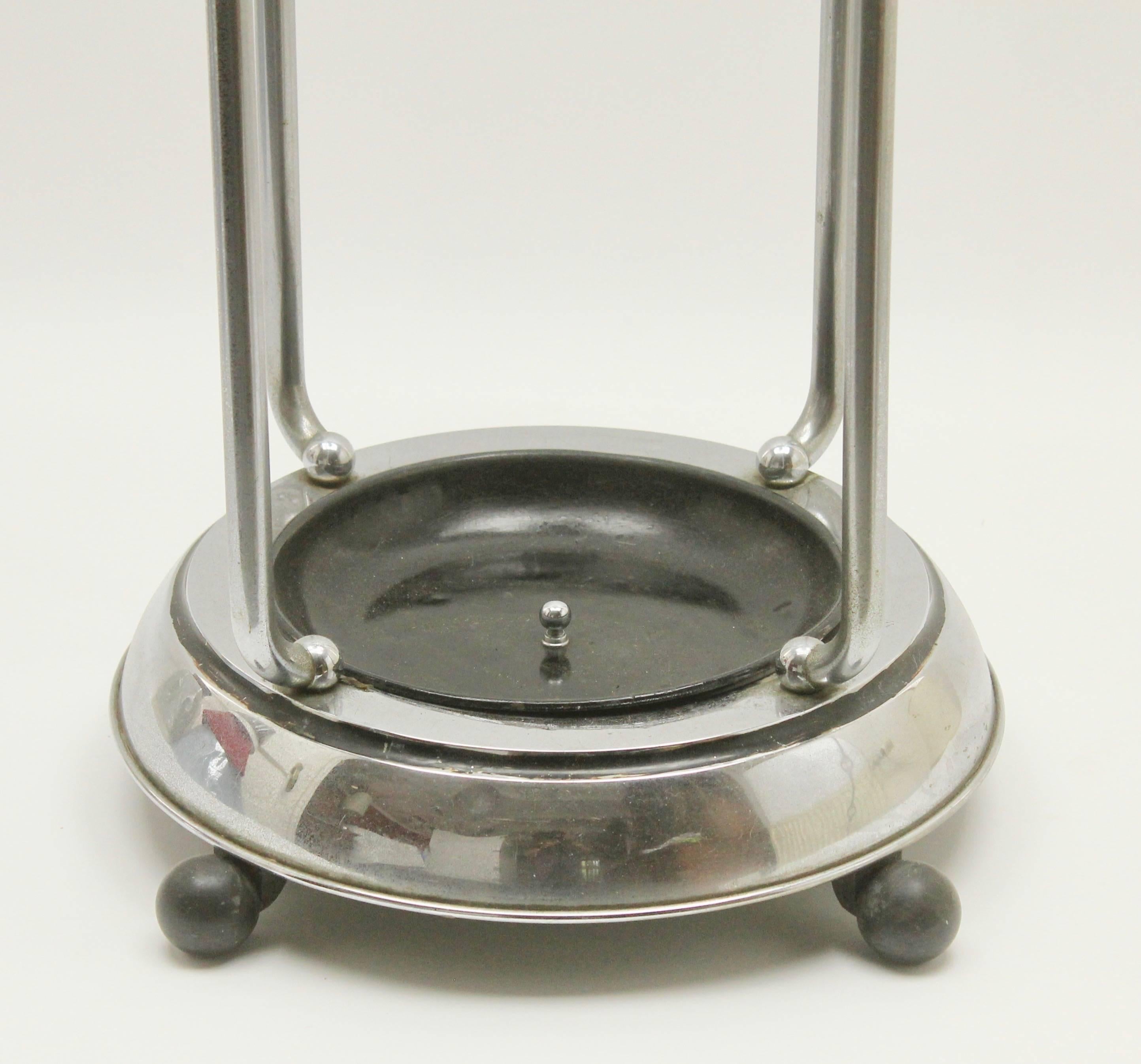 Art Deco Umbrella stand / Jardinière in Chrome and Bakelite by Demeyere, 1931 In Good Condition In Verviers, BE