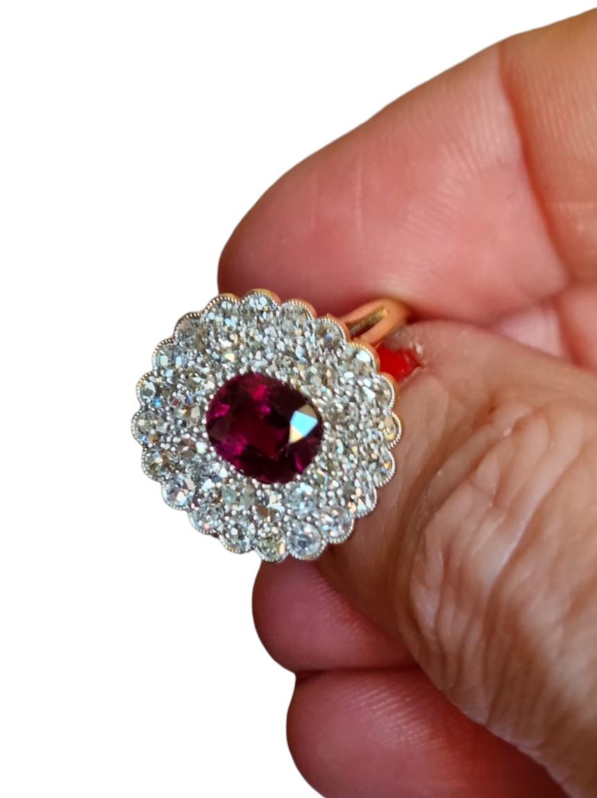 Art-Deco Untreated, Unheated 2.10 carats Ruby and Diamond Cluster Ring For Sale 2