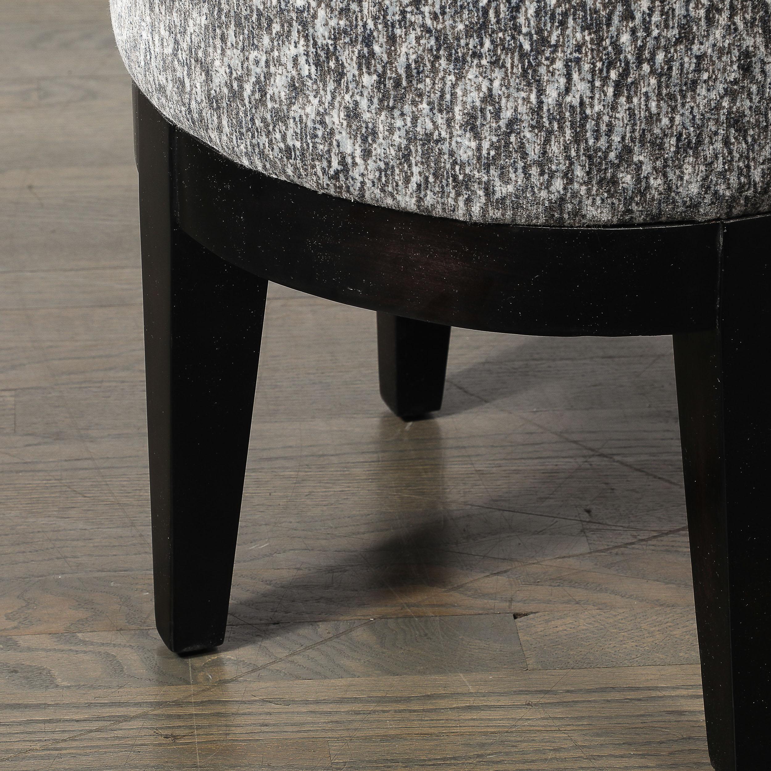Art Deco gepolsterter Hocker in Nussbaum ebonisiert (amerikanisch) im Angebot