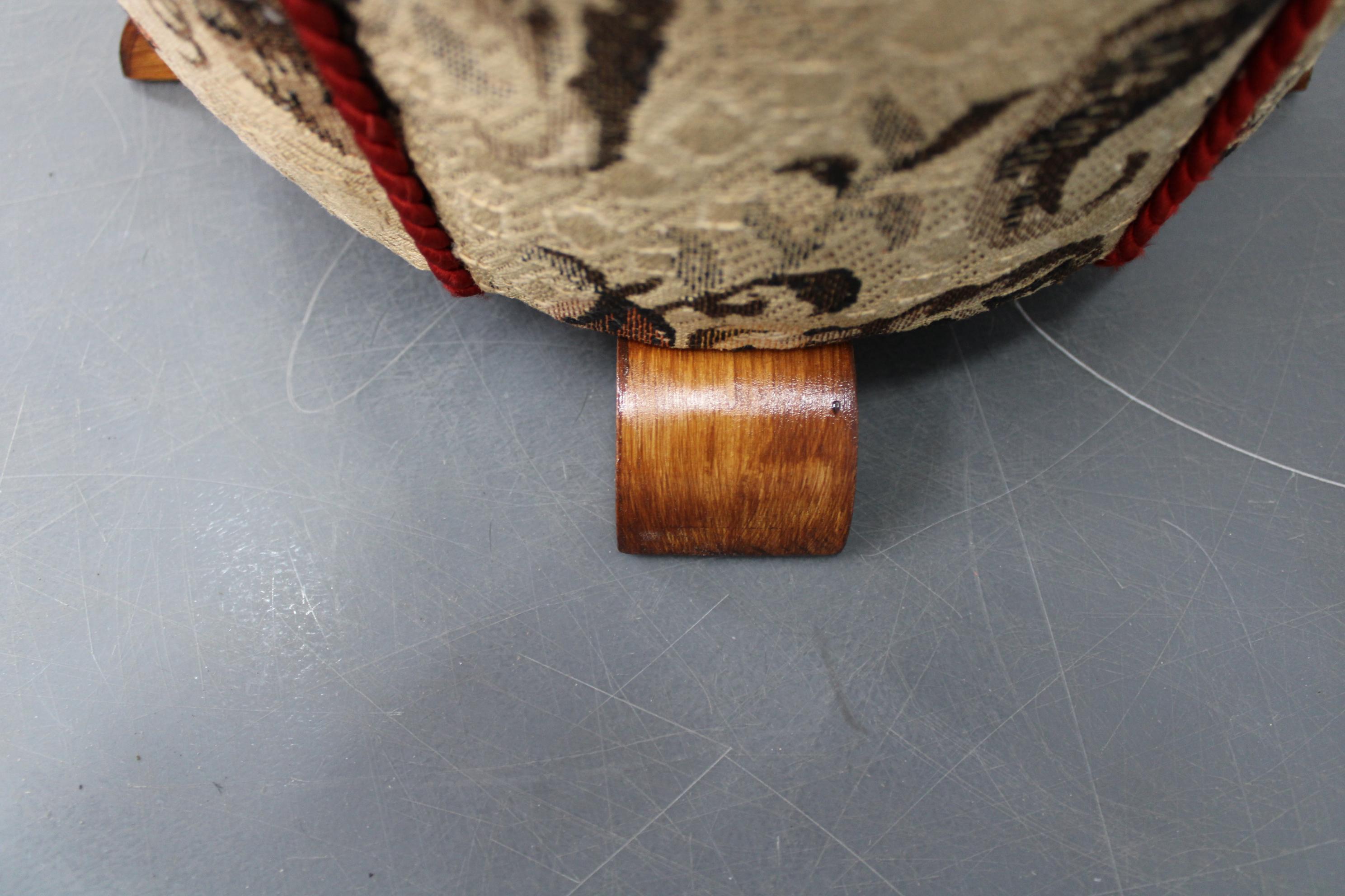 Art Deco Upholstered Stool with Floral Fabric, Czechoslovakia, 1930s Checo en venta