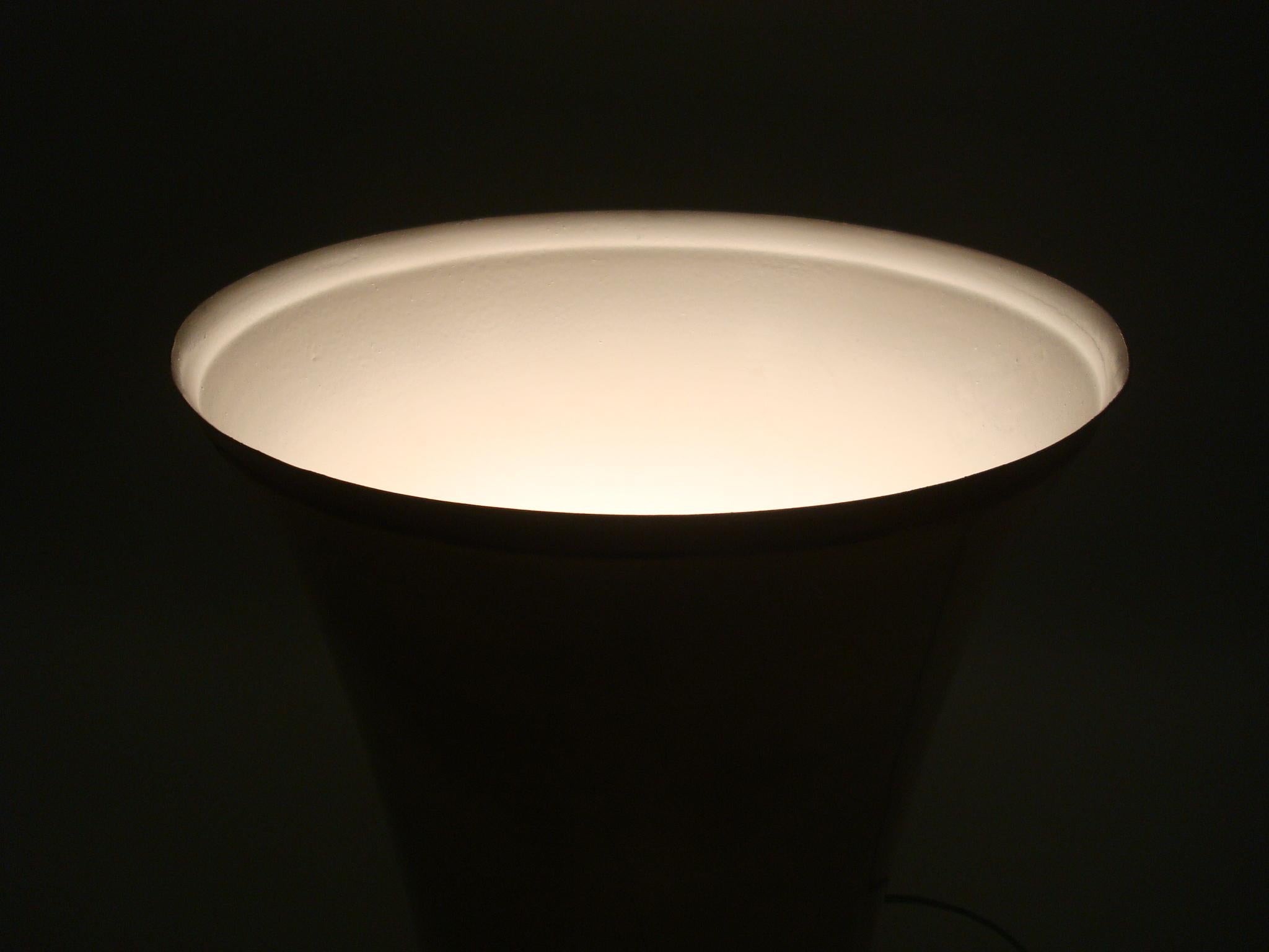 Art Deco Uplight Messing Metall Tischlampe, Französisch, 1930er Jahre im Angebot 6