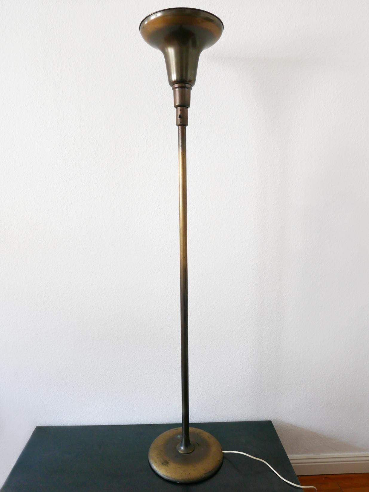 Art Deco Uplighter Floor Lamp Model Luminator by Kaiser & Co., 1930s, Germany For Sale 2