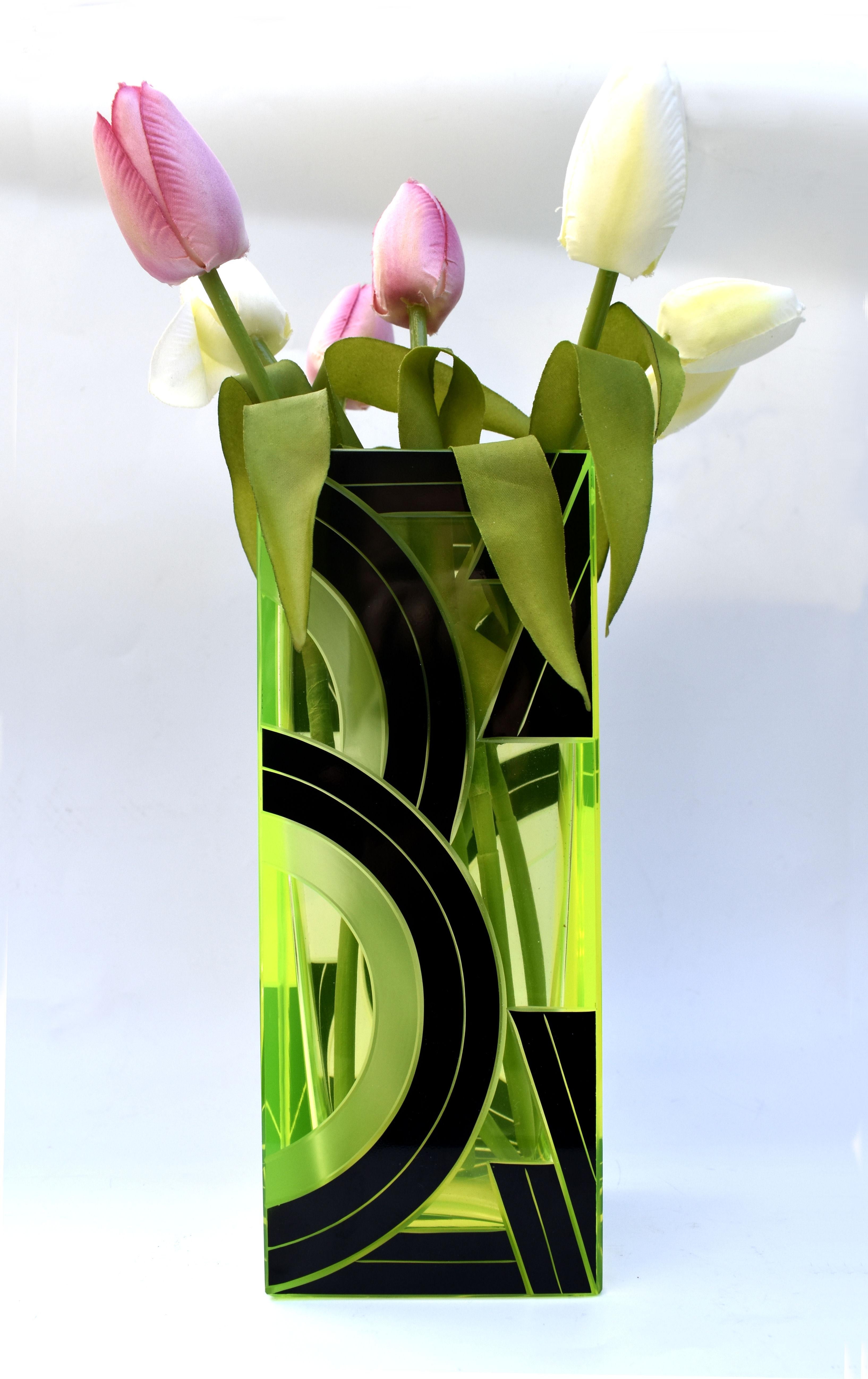 Originating from Czech republic this Art Deco vase not only visually looks stunning with it's very distinctive green / yellow colouring with jet black enamel accents but is a great size standing just over 23 cm. The glass is extremely thick and