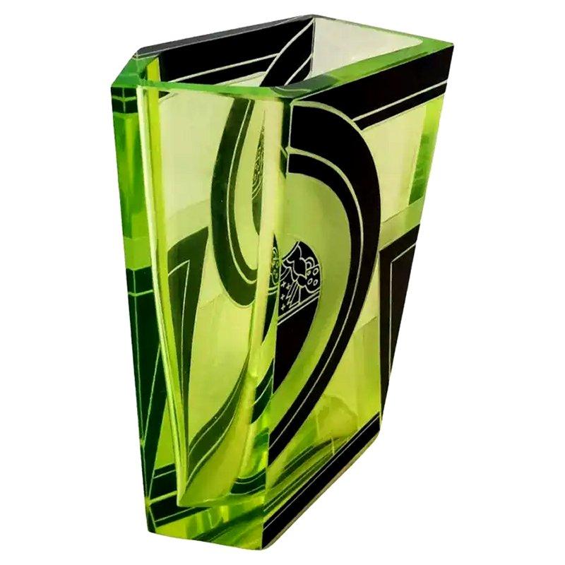 Uraniumglasvase im Art déco-Stil von Karl Palda, um 1930 im Zustand „Gut“ im Angebot in Devon, England