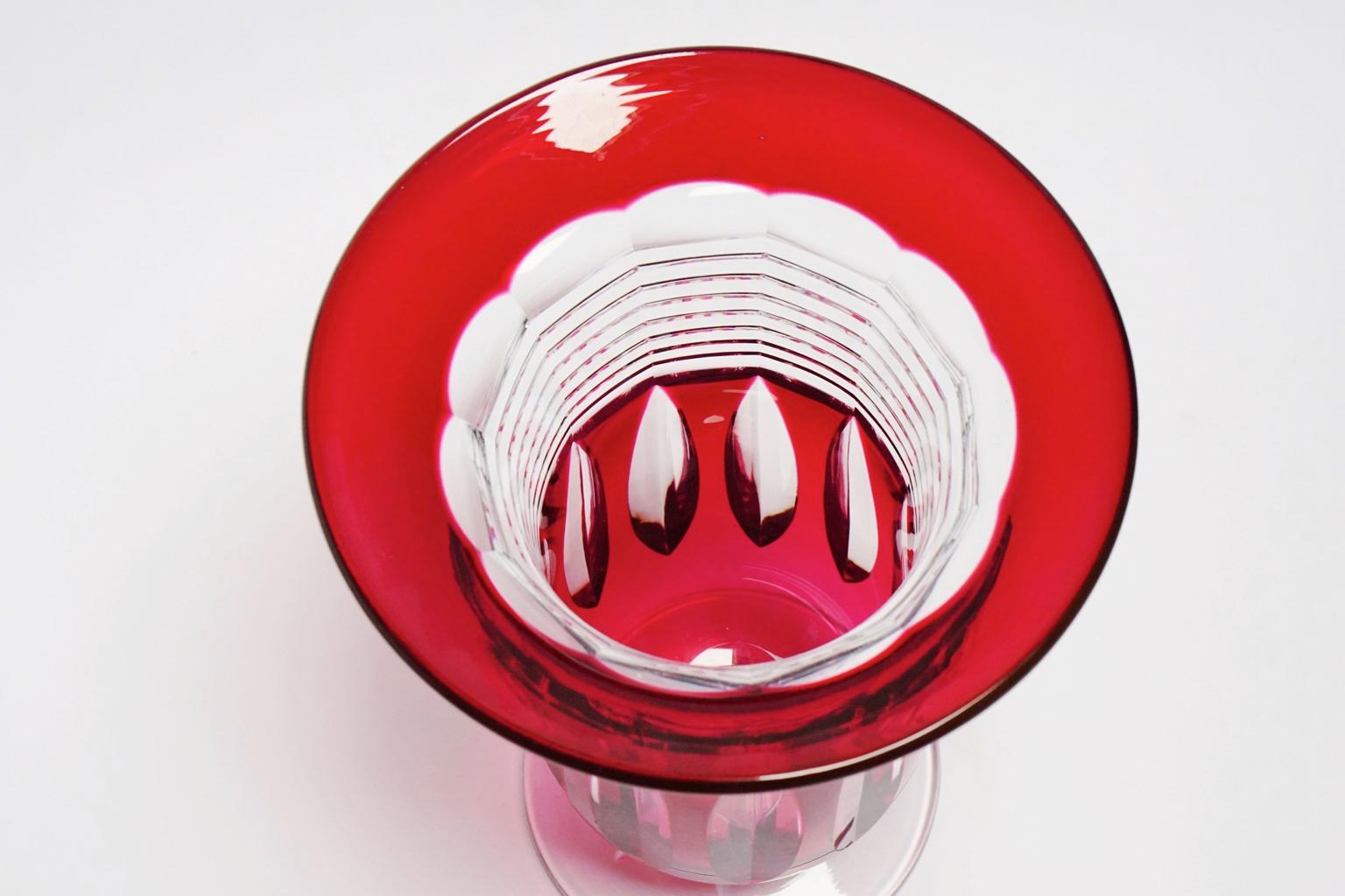 Art Deco Val Saint Lambert Antar Red Crystal Vase by Joseph Simon For Sale 1