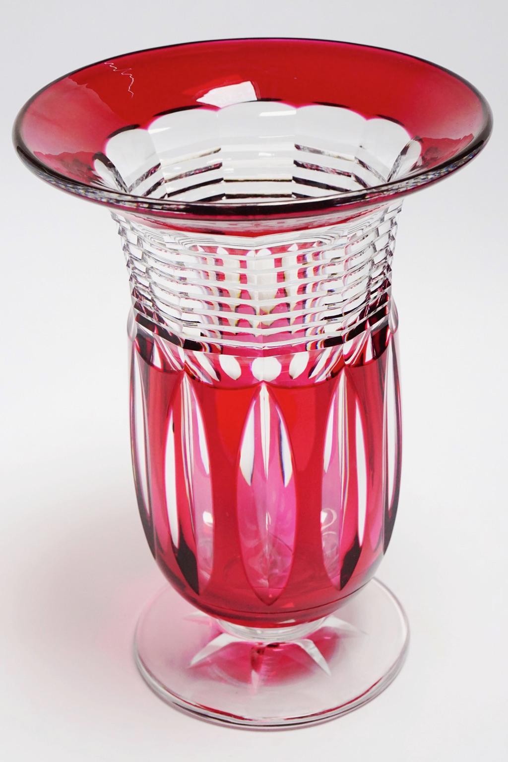 Art Deco Val Saint Lambert Antar Red Crystal Vase by Joseph Simon For Sale 3