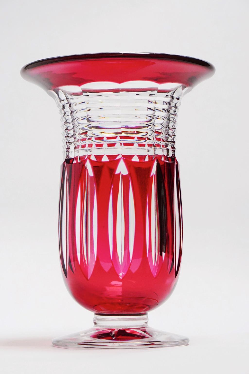 Art Deco Val Saint Lambert Antar Red Crystal Vase by Joseph Simon For Sale 4