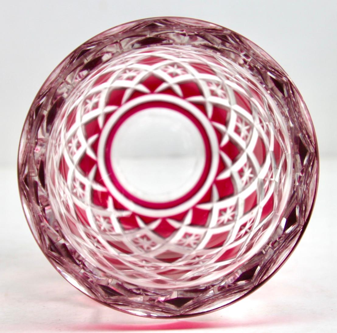 Facetté Vase Art Déco Val Saint Lambert en cristal taillé à clair en vente