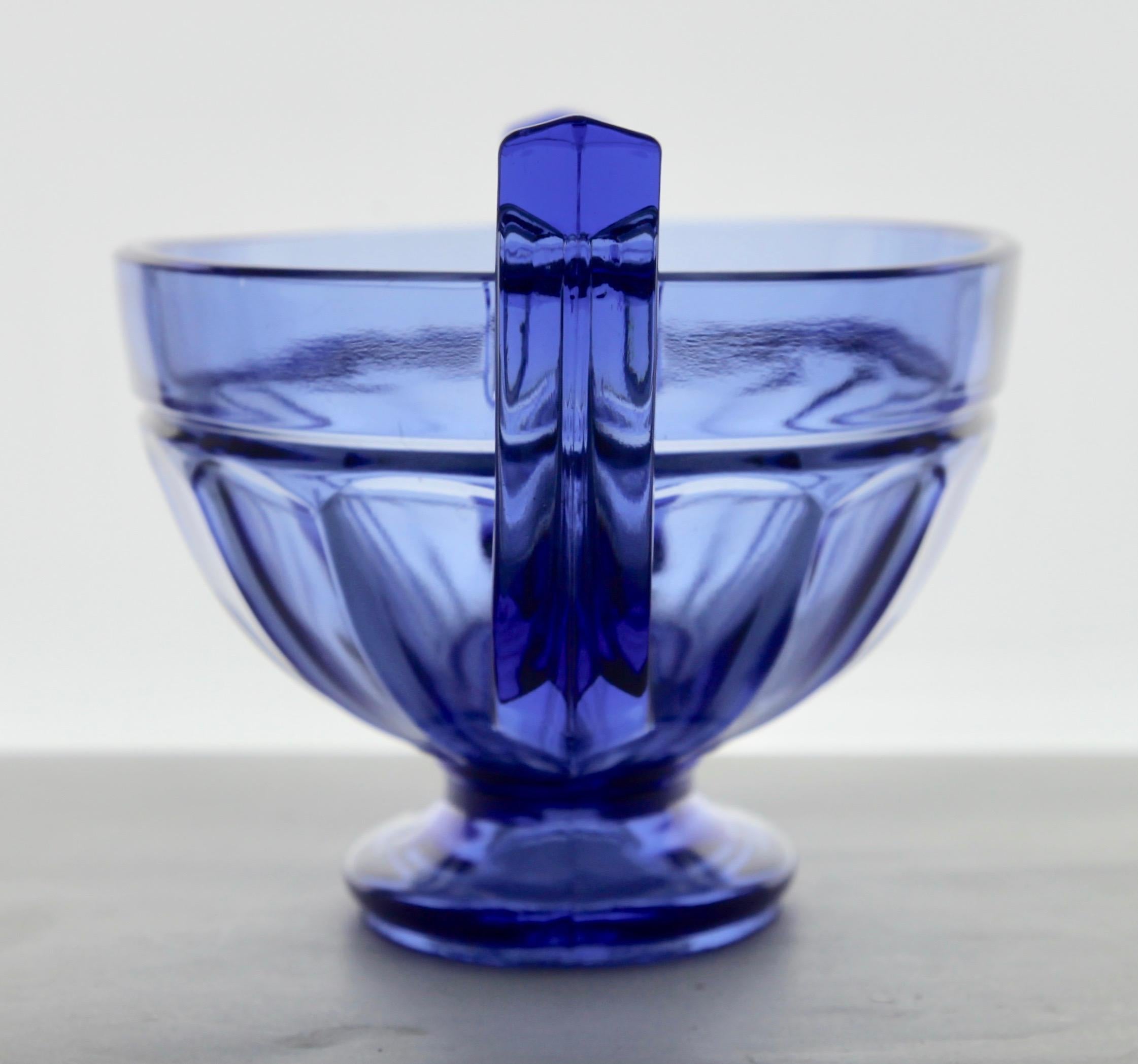 Molded Art Deco Val Saint Lambert, Signed Luxval, Blue Coupe Noemie Ovale, 1935