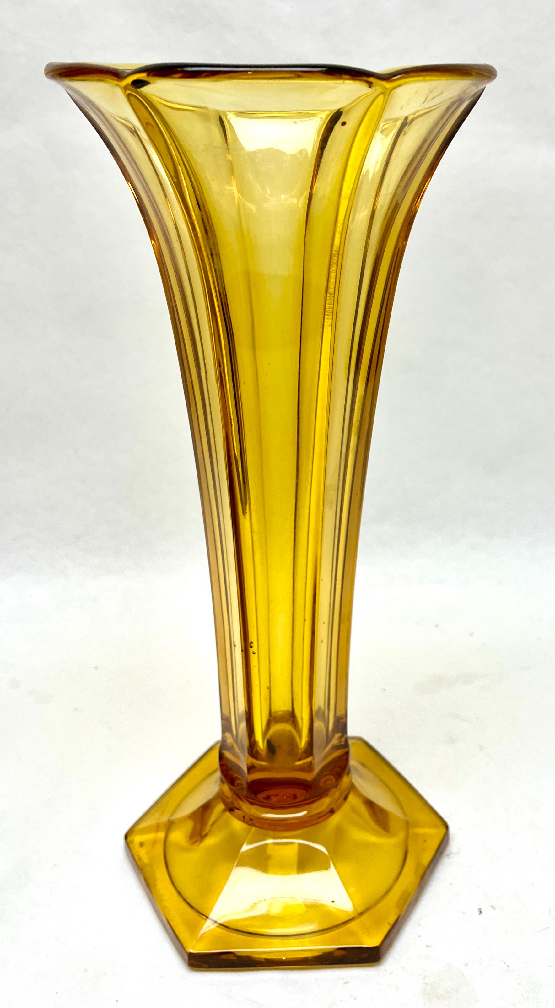 Belgian Art Deco Val Saint Lambert Pair Luxval vases Model Americain Charles Graffart For Sale