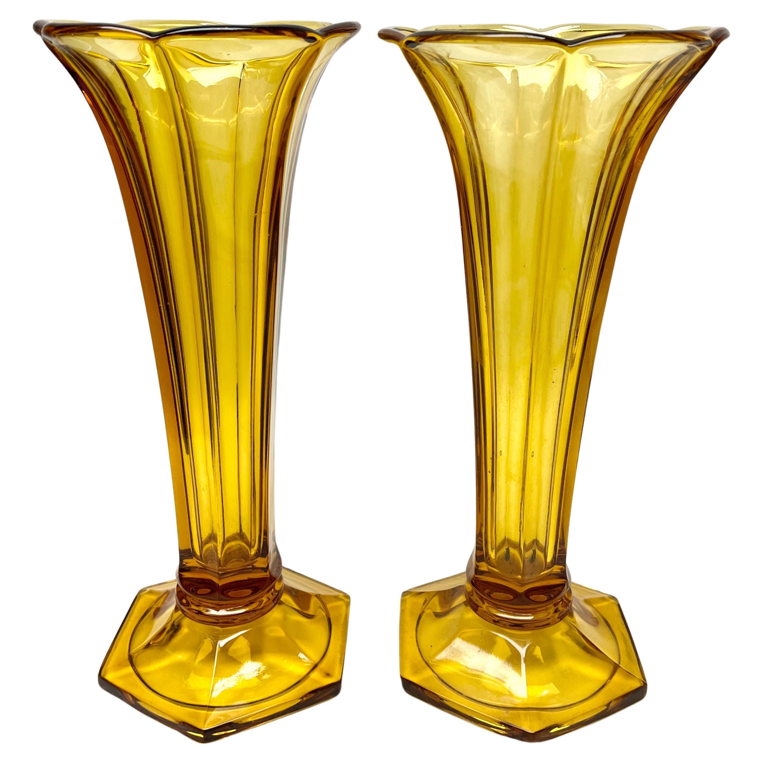 Ein Paar luxuriöse Art déco-Vasen von Val Saint Lambert, Modell Americain Charles Graffart, Art déco