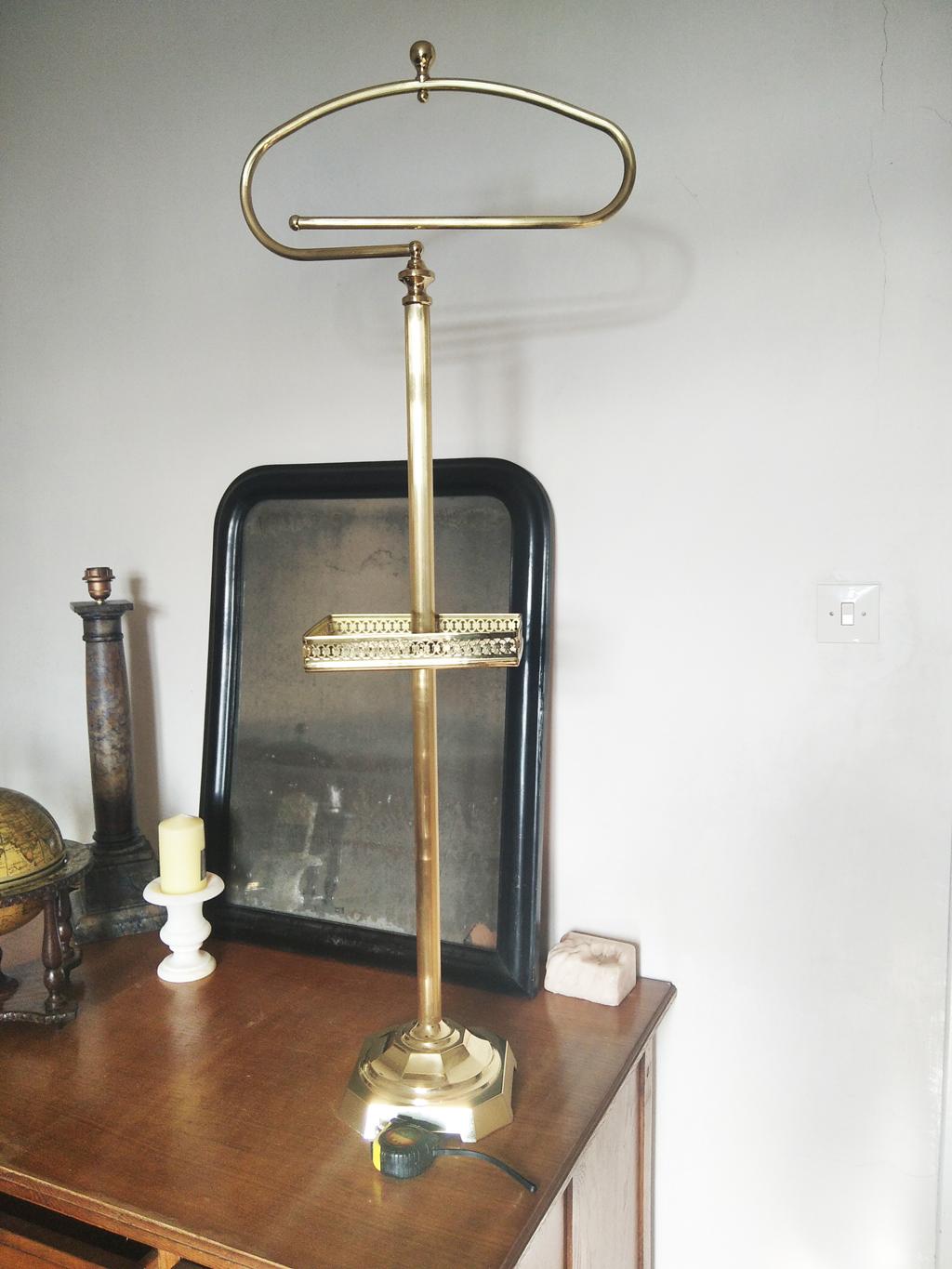 Art Deco Valet  in Gold Bronze or Brass,  Early 20th Century For Sale 10