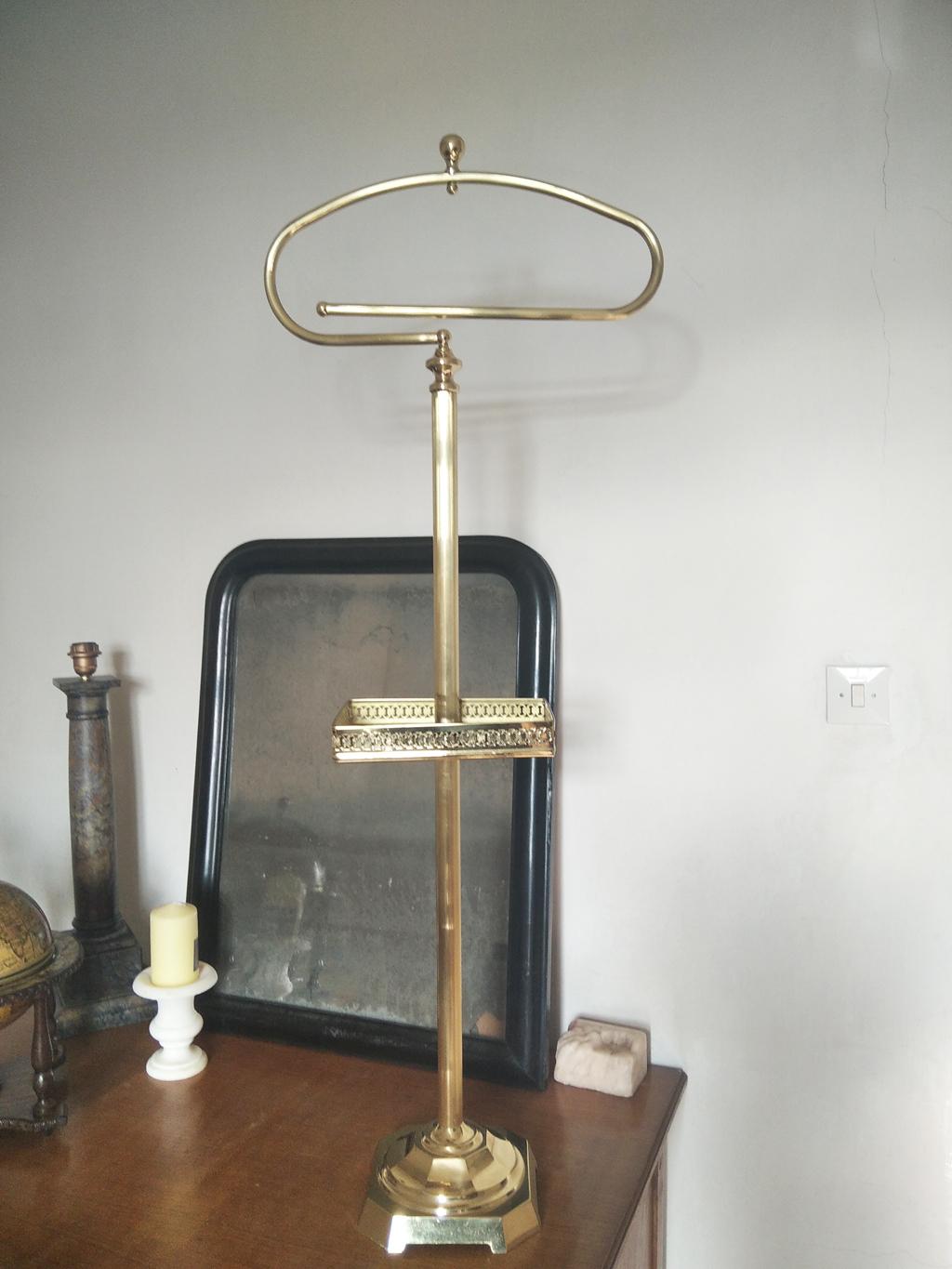Art Deco Valet  in Gold Bronze or Brass,  Early 20th Century For Sale 1