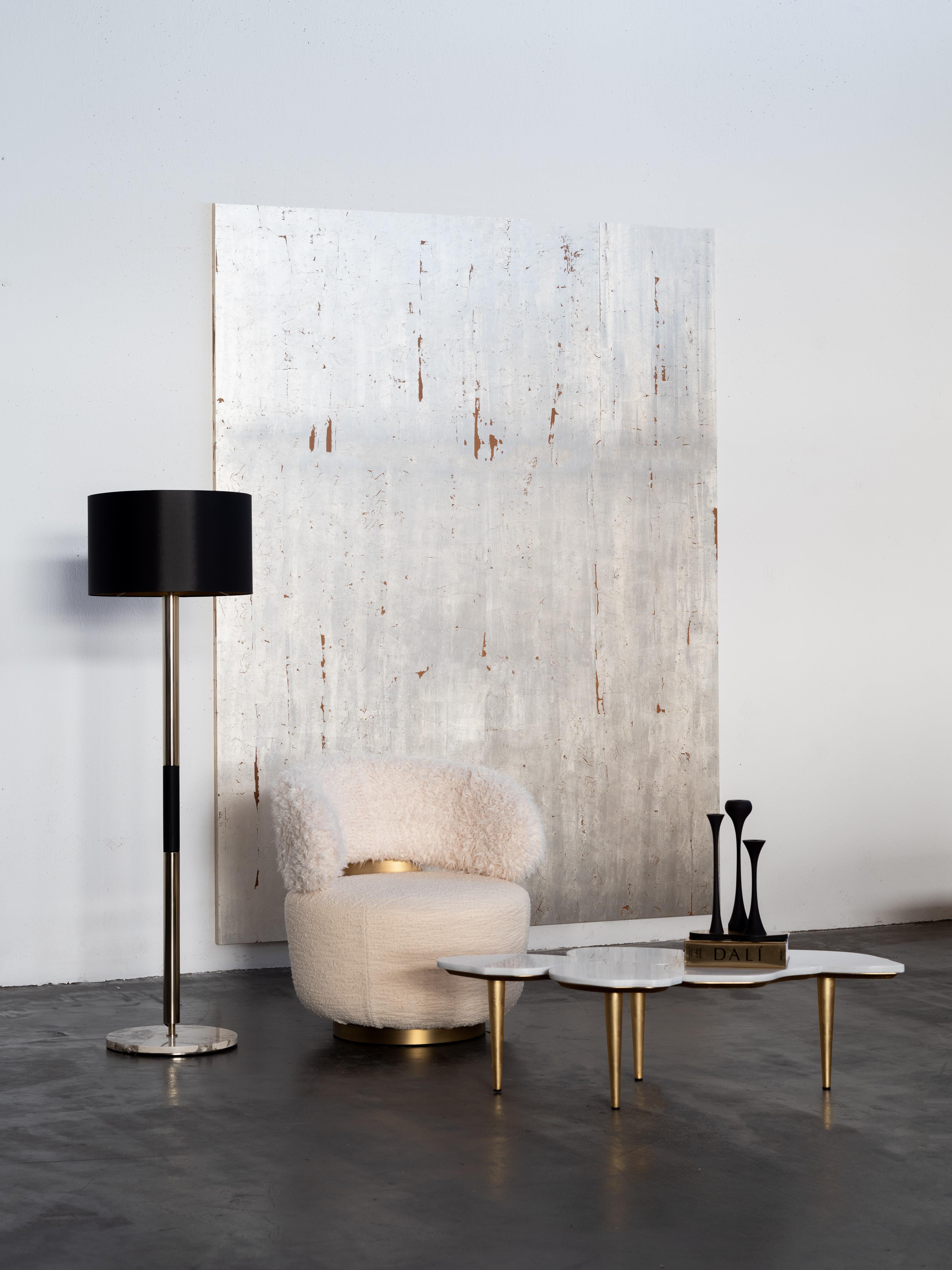 Valverde floor lamp, Modern Collection, Handcrafted in Portugal - Europe by GF Modern.

The luxurious Art Deco floor lamp Valverde creates a subliminal ambience for extraordinary living. The two cylindrical details made of clear glass harmonize with