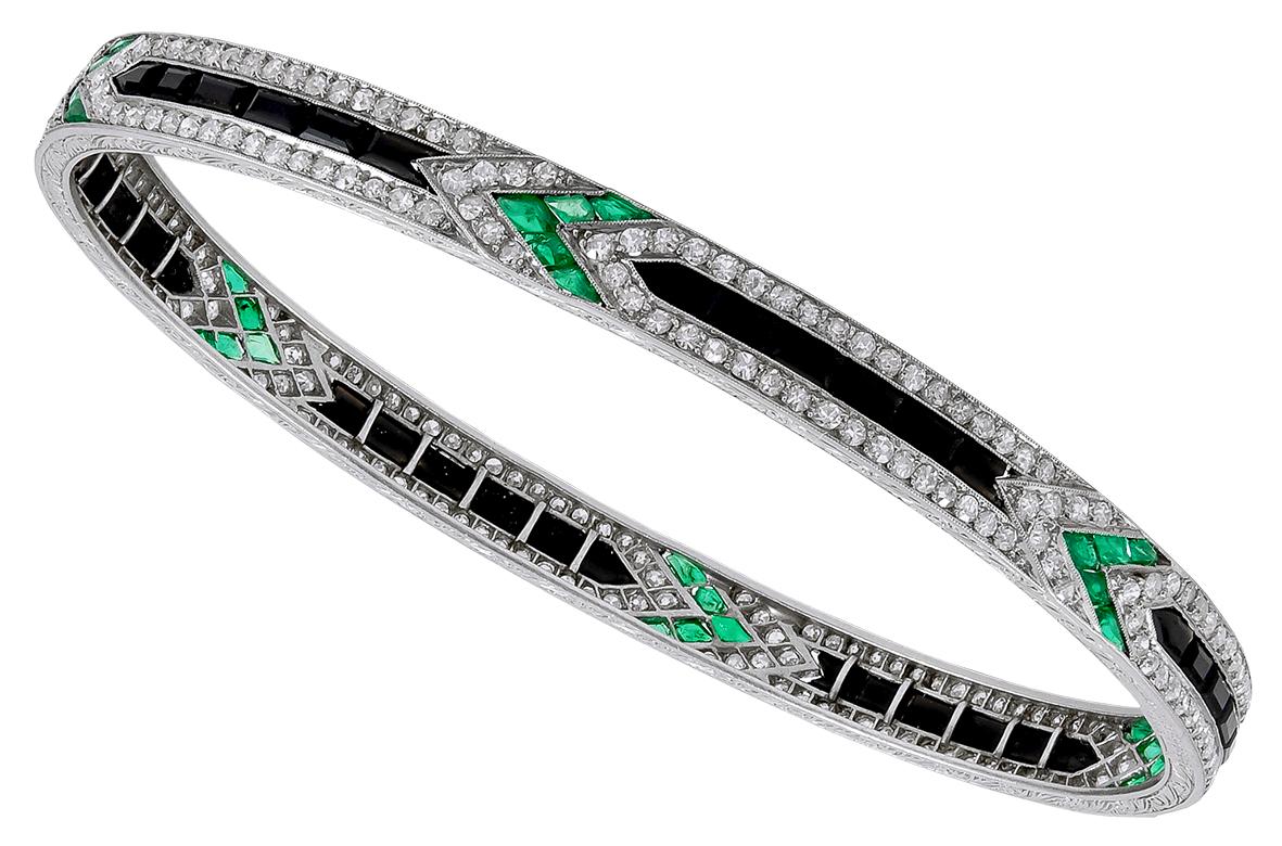 Art Deco Van Cleef & Arpels Diamant-Smaragd-Onyx-Armreif im Zustand „Gut“ im Angebot in New York, NY
