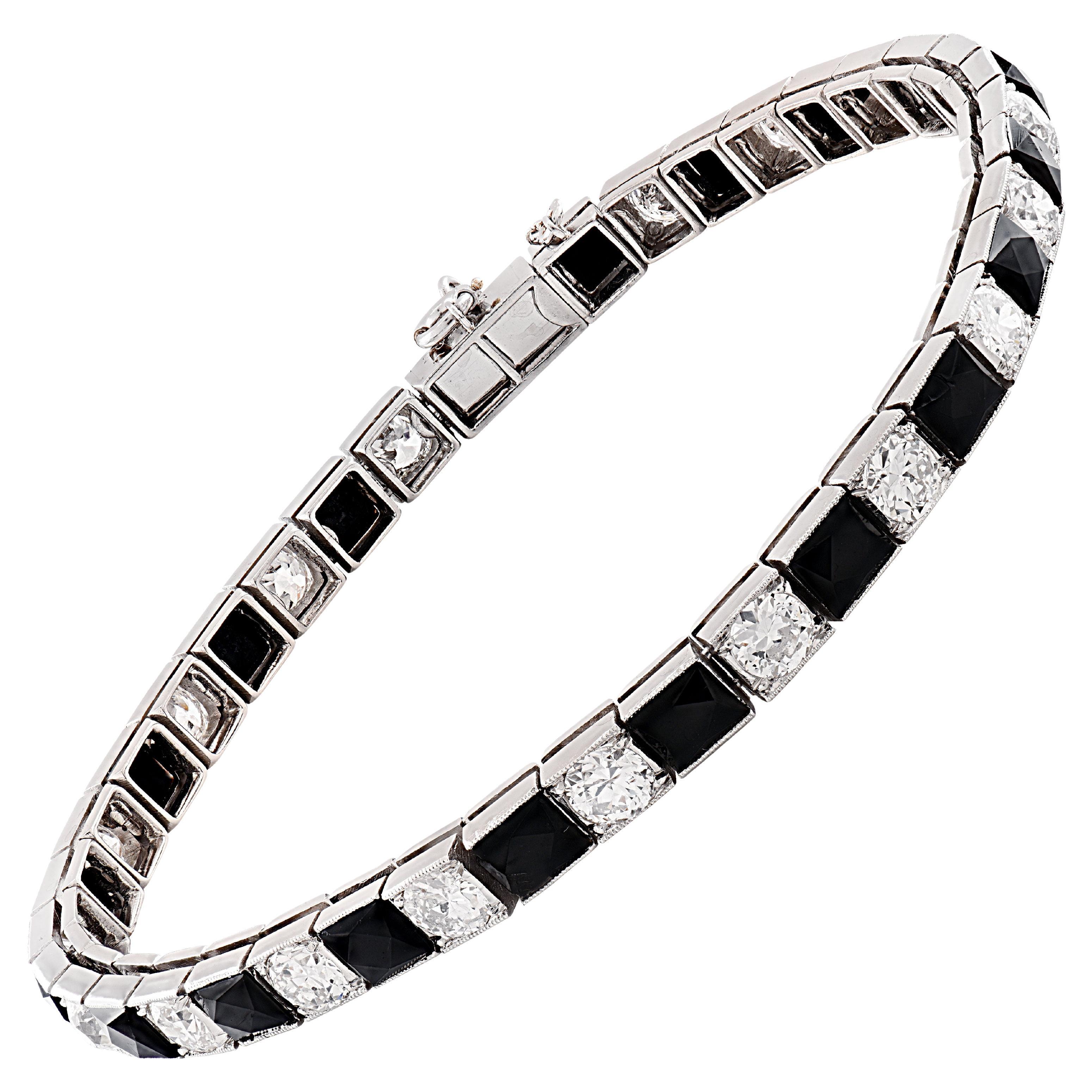 Art Line Line de Van Cleef 
Arpels en onyx et diamants en vente