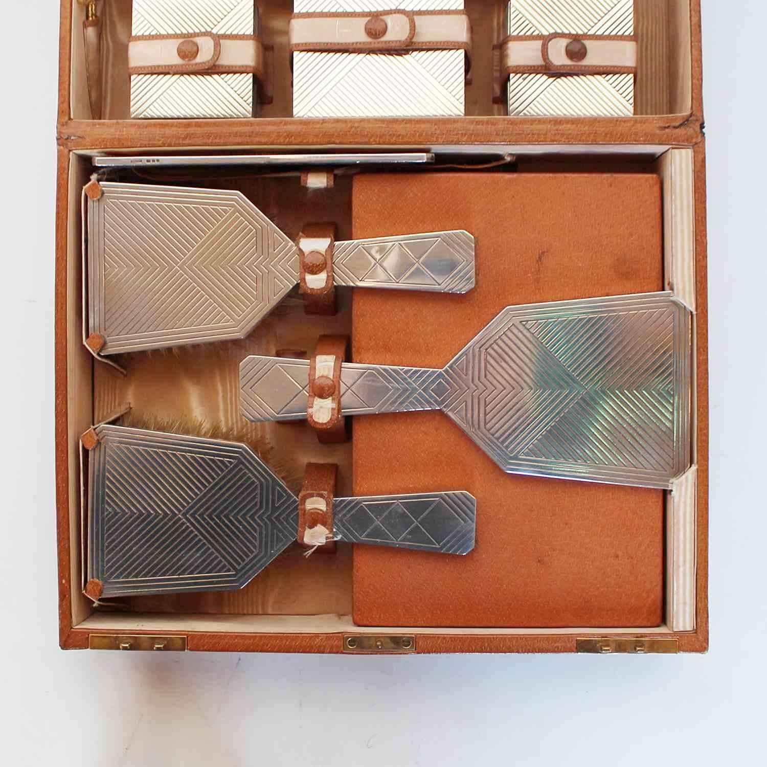 English Asprey Art Deco Vanity Case