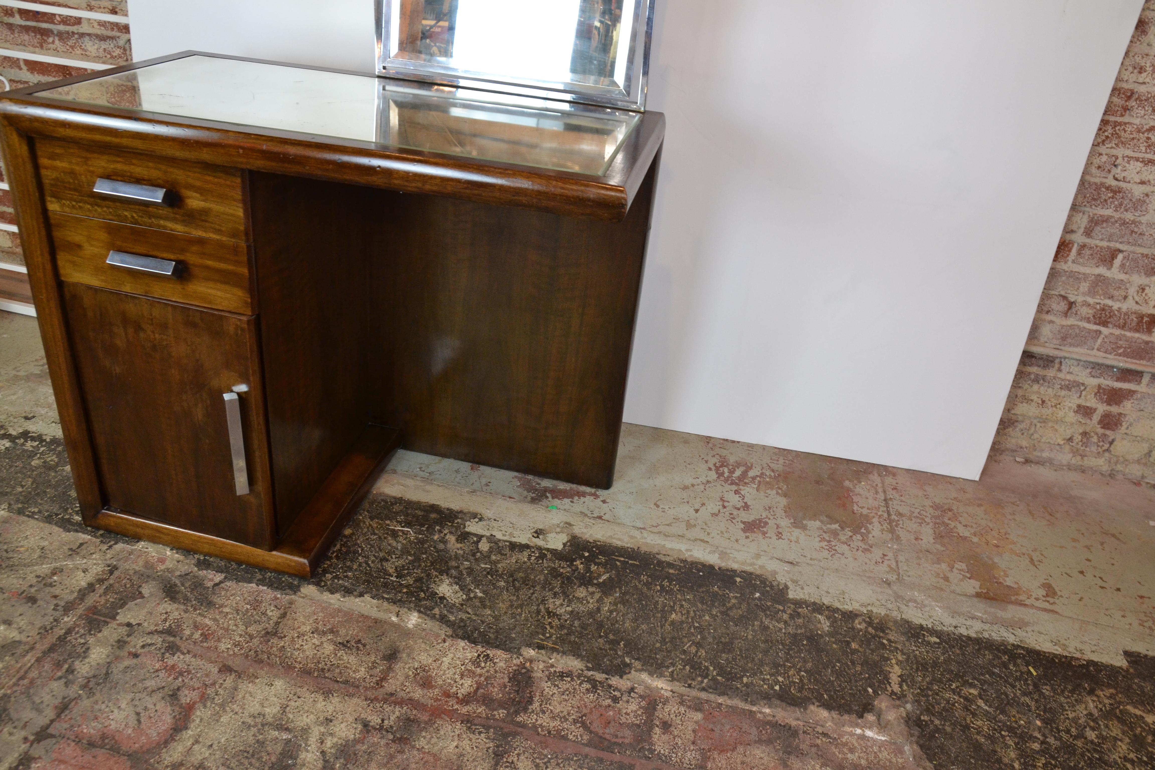 Mid-20th Century Art Deco Vanity / Dressing Table For Sale