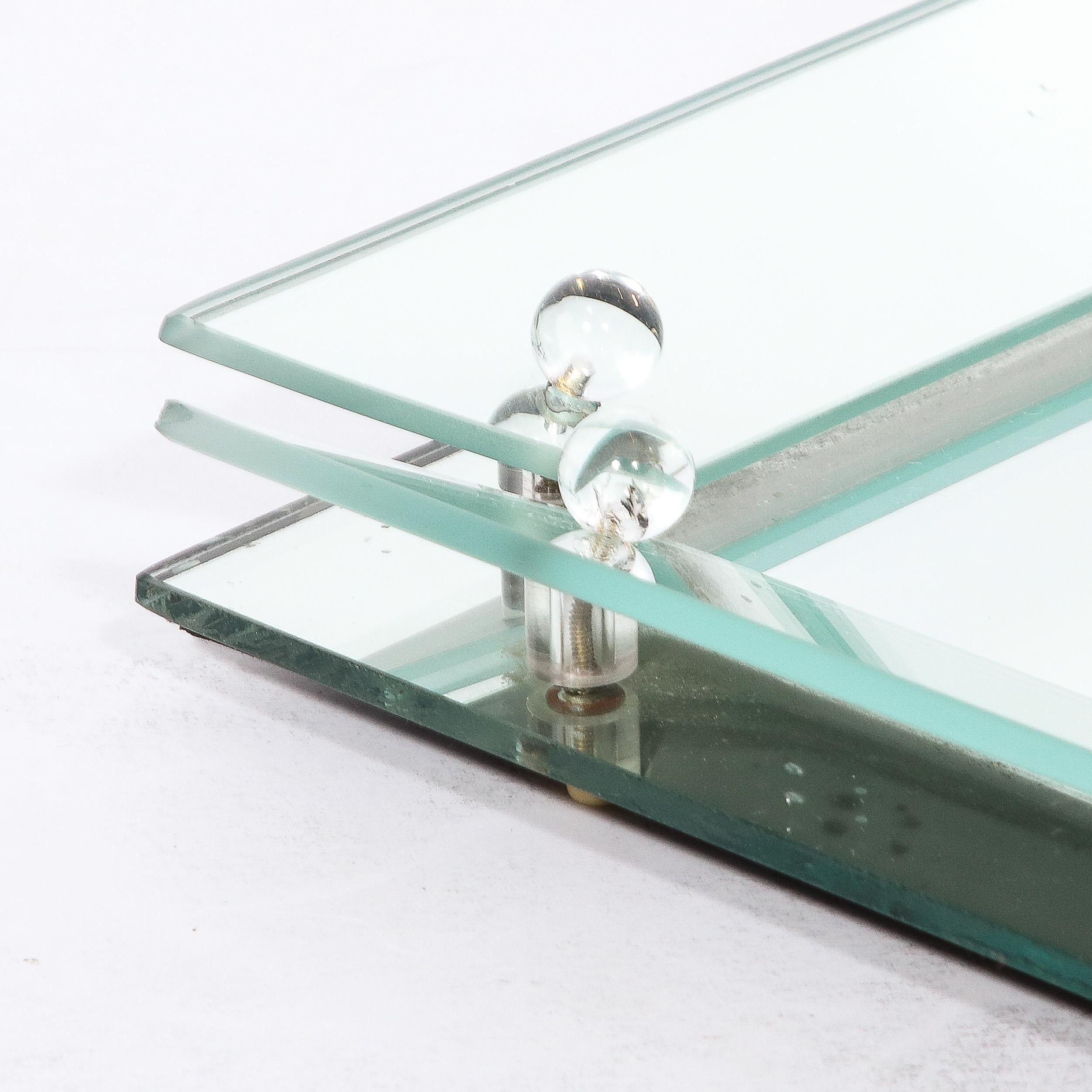 Schminktablett im Art déco-Stil aus abgeschrägtem Spiegelglas mit Glasdetails im Zustand „Hervorragend“ im Angebot in New York, NY