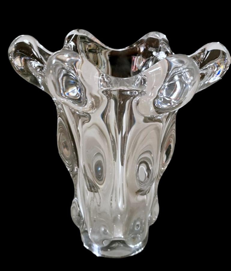 We kindly suggest you read the whole description, because with it we try to give you detailed technical and historical information to guarantee the authenticity of our objects.
Exceptional and important transparent lead crystal vase; the shape,