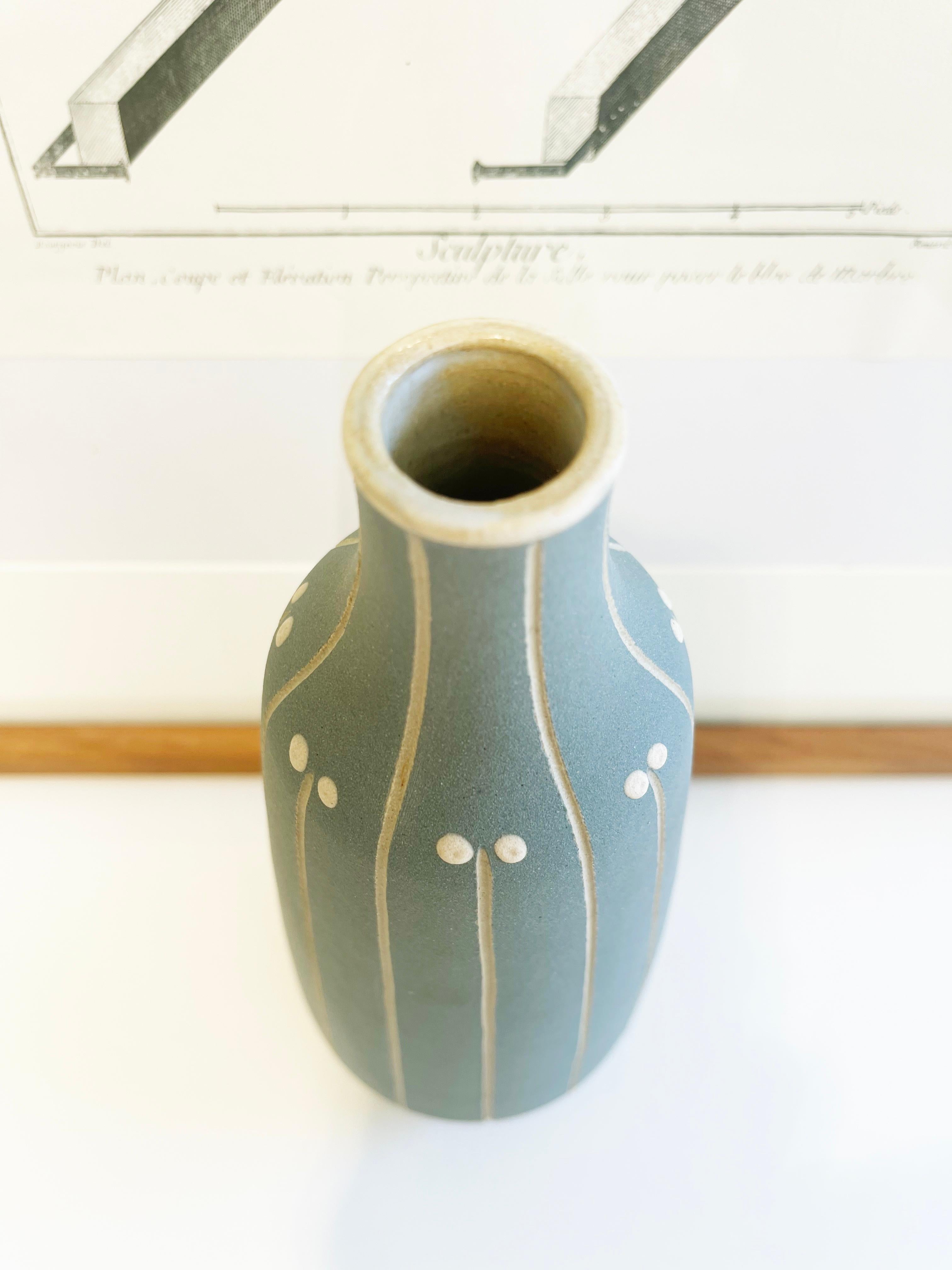 Art Deco Vase by Carl Fischer Incised Decor, Pastel Turquoise, 1920's, Germany In Good Condition For Sale In Andernach, DE