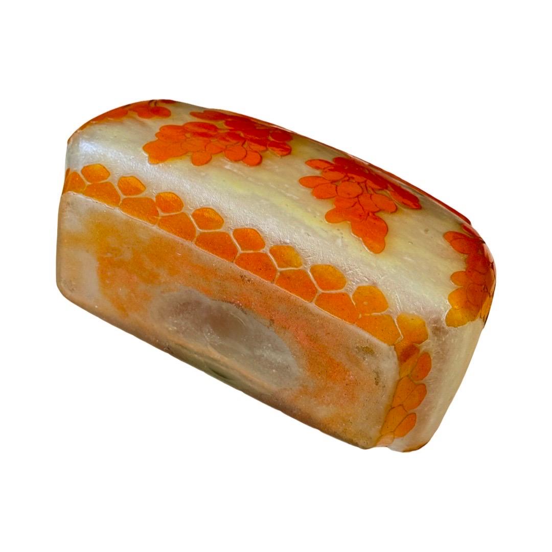 20th Century Art Deco Vase by Charles Schneider (1881–1953), Cameo Glass with Floral Motif For Sale