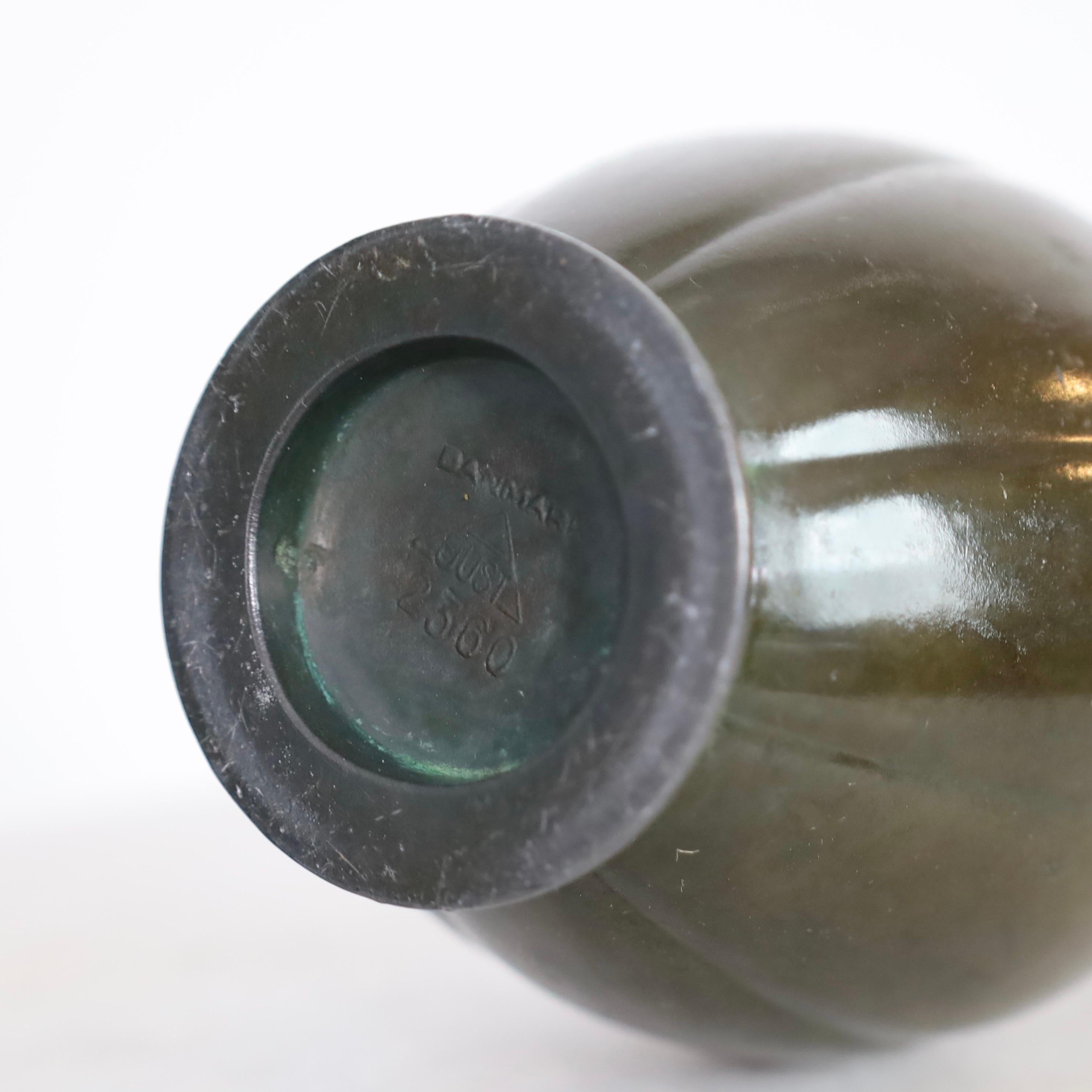Vaso Art Deco di Ellen Schlanbusch per Just Andersen, anni '40, Danimarca in vendita 4