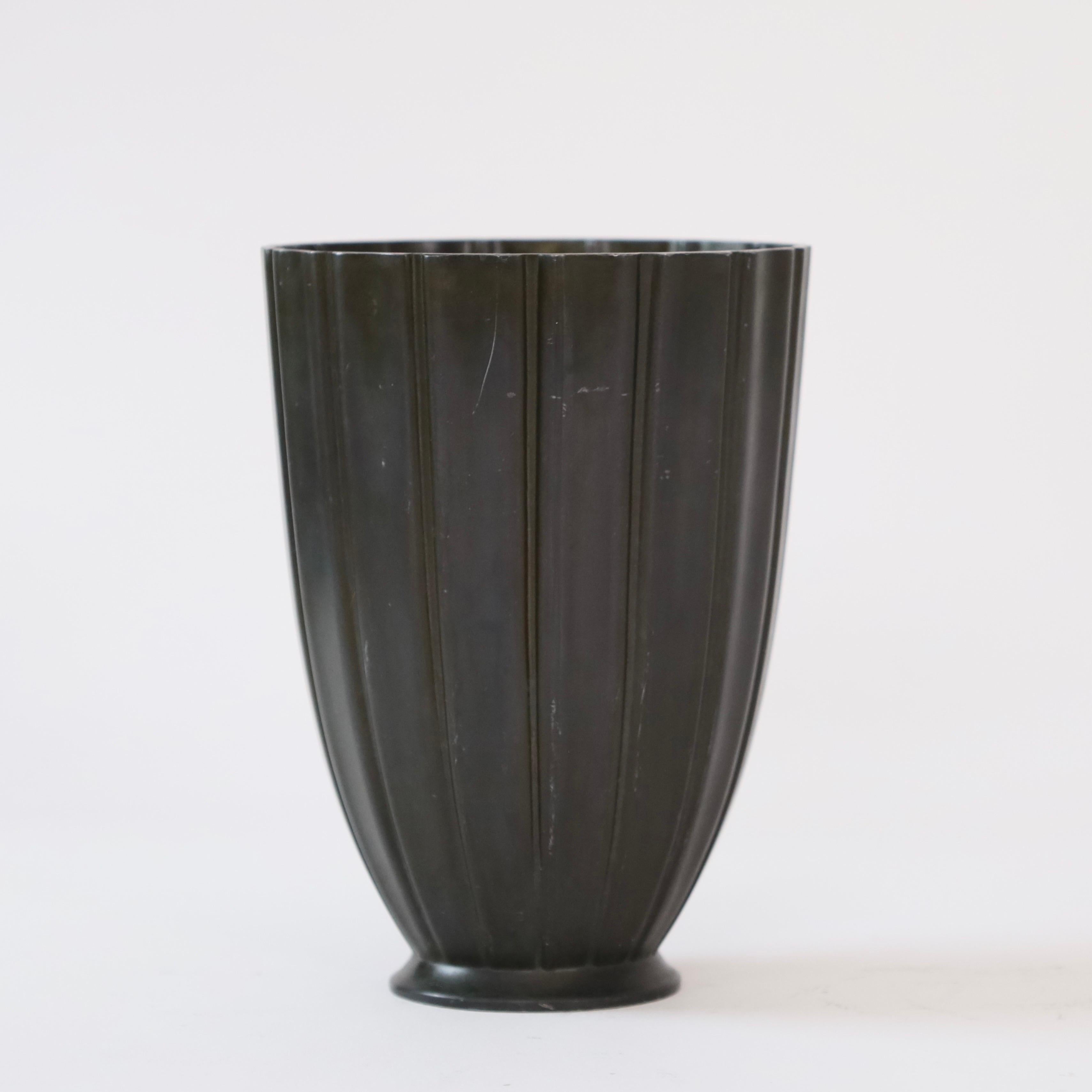 Milieu du XXe siècle Vase Art déco de Just Andersen, années 1940, Danemark en vente