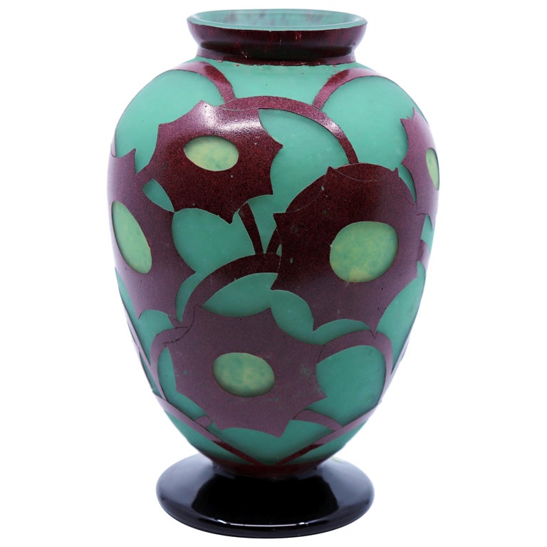 Vase Cosmo Art Déco par Le Verre Français En vente sur 1stDibs | vase signe le  verre français prix, vase charder le verre français prix, vase charder le  verre francais