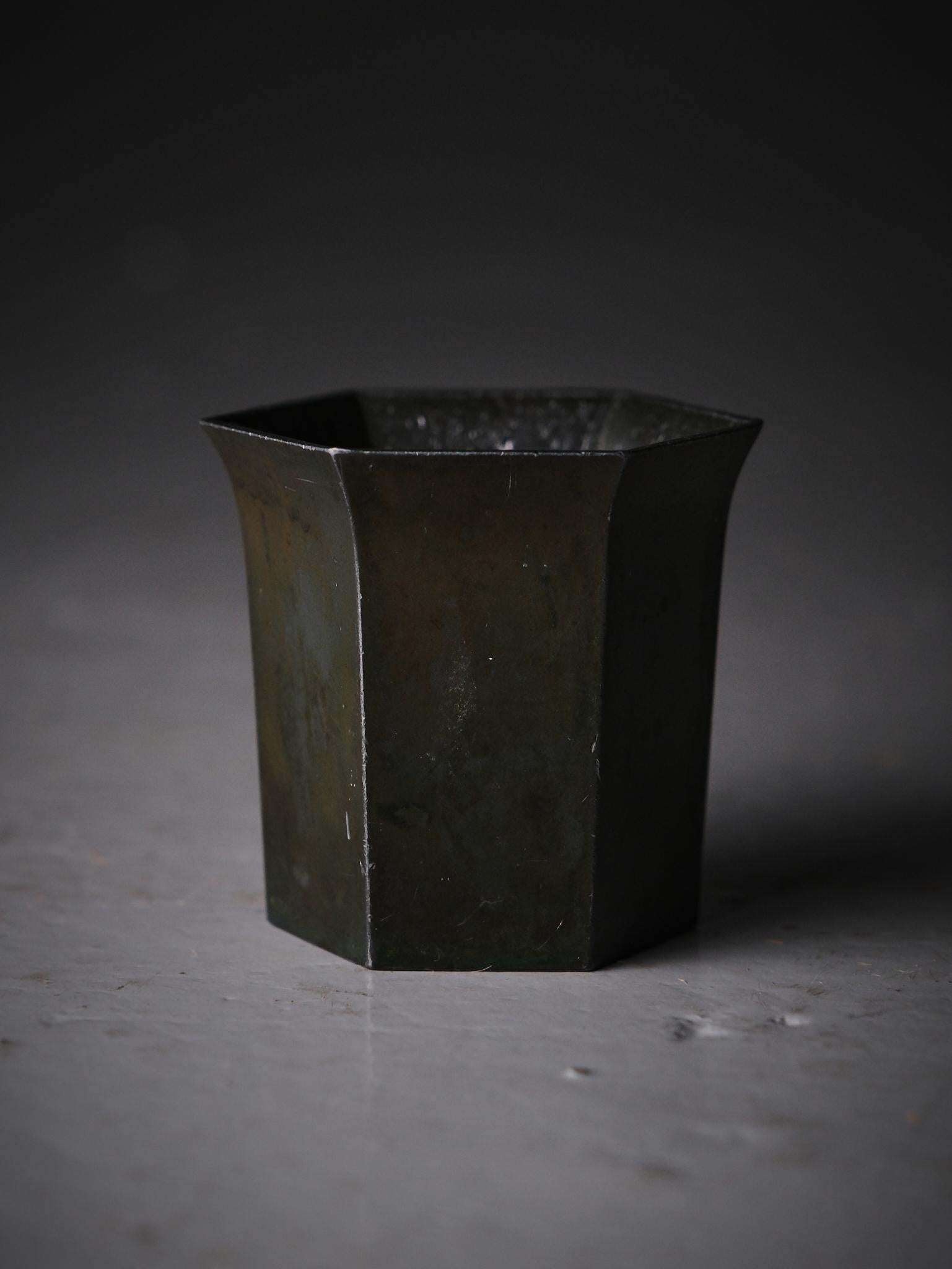 Scandinavo moderno Vaso Art déco 'D23' di Just Andersen, Danimarca, anni '20 in vendita