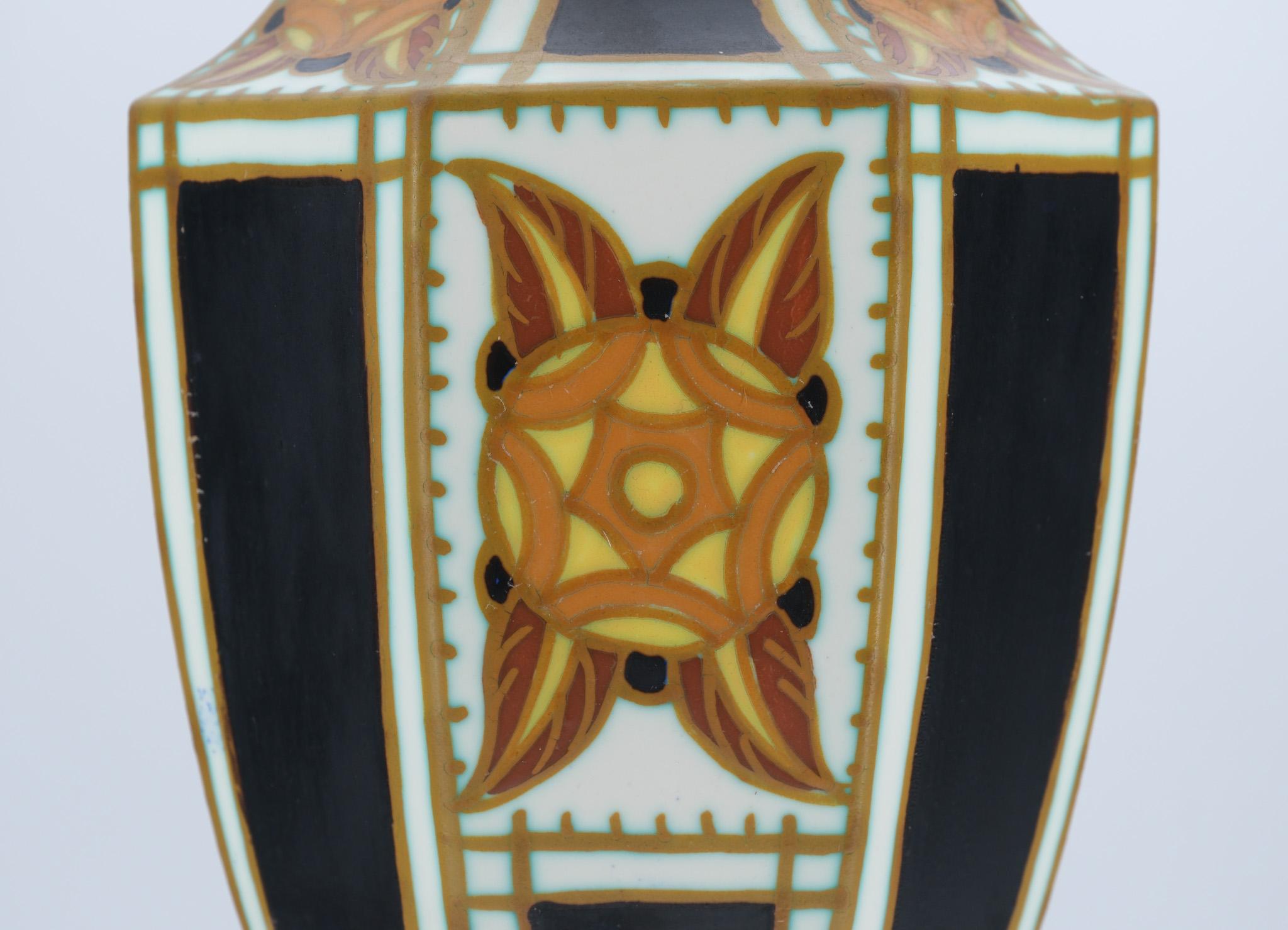 Vase Art Déco Design/One Charles Catteau pour Boch Frères Keramis années 1930 Bon état - En vente à Norwich, GB