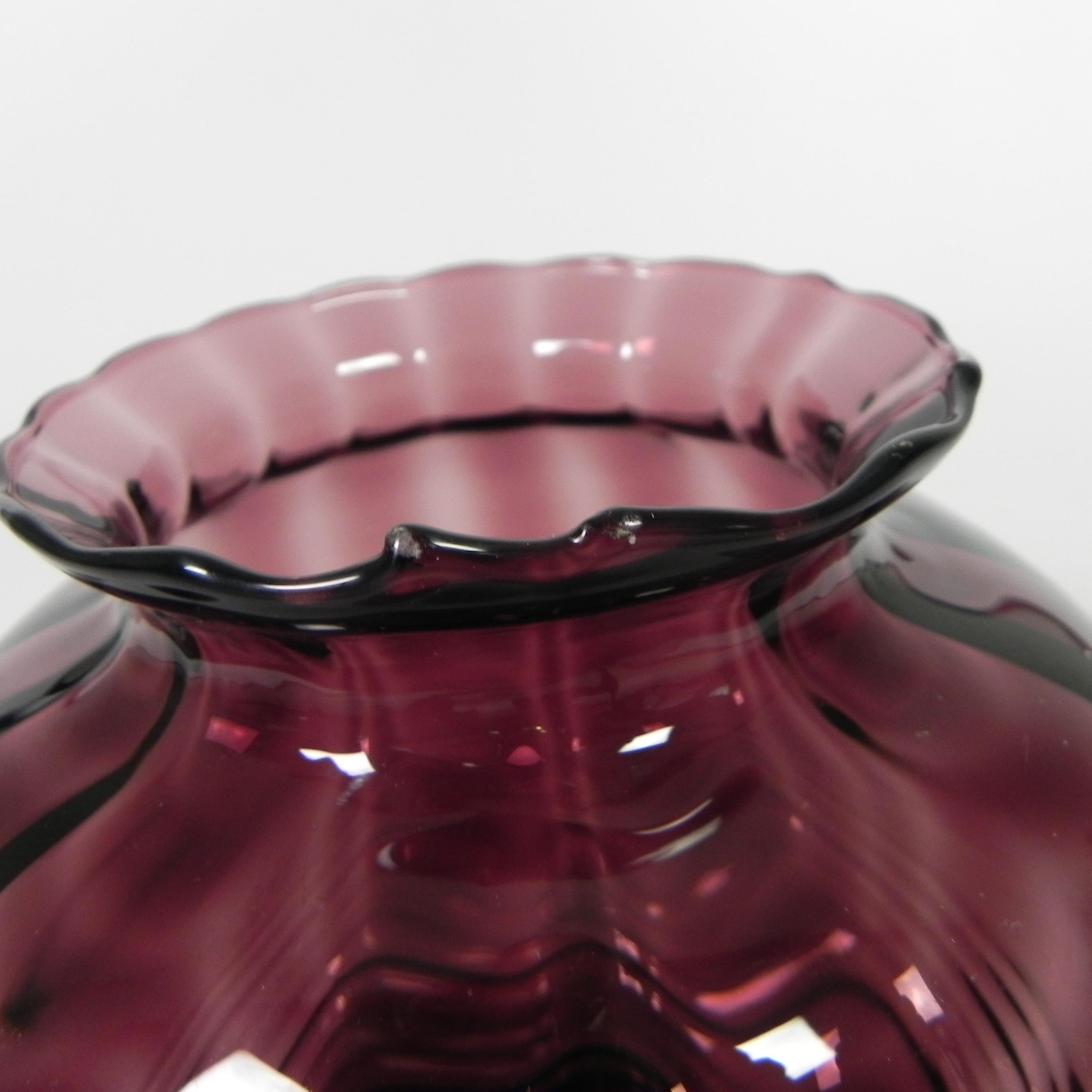 Art Deco vase Doyen, purple glass, 1930s For Sale 3