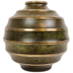 Vase Art déco en bronze et laiton de SVM Handarbete:: Suède