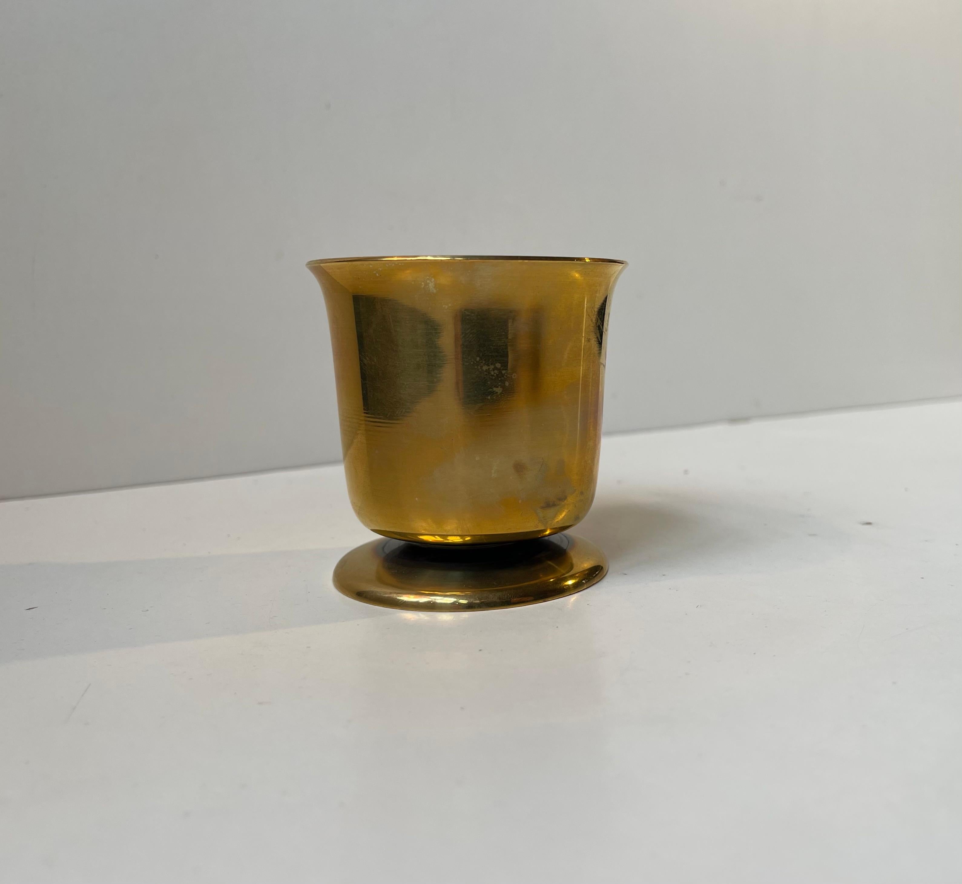 Jarrón Art Decó de bronce de Nordisk Malm, años 40 Danés en venta