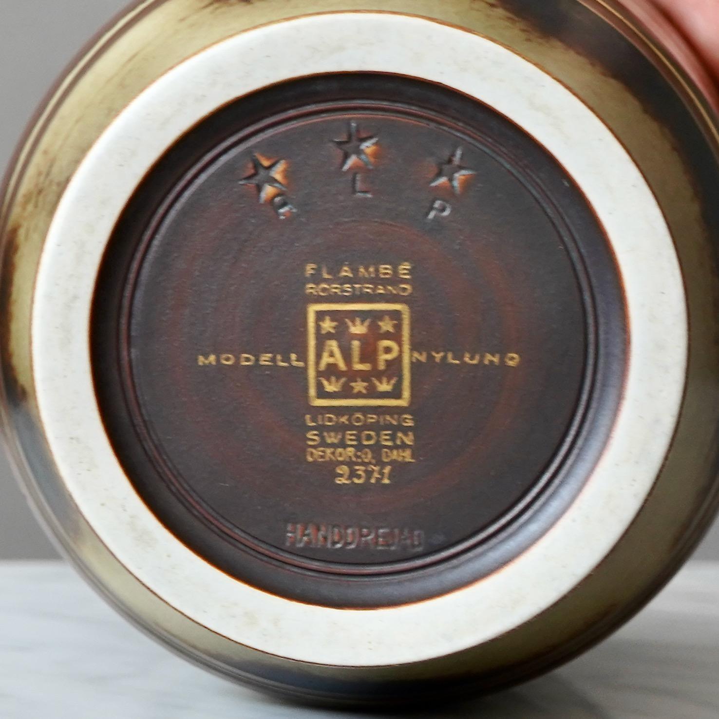 Vaso Art Deco in marrone e oro di Gunnar Nylund per ALP, Svezia, anni '30 in vendita 1