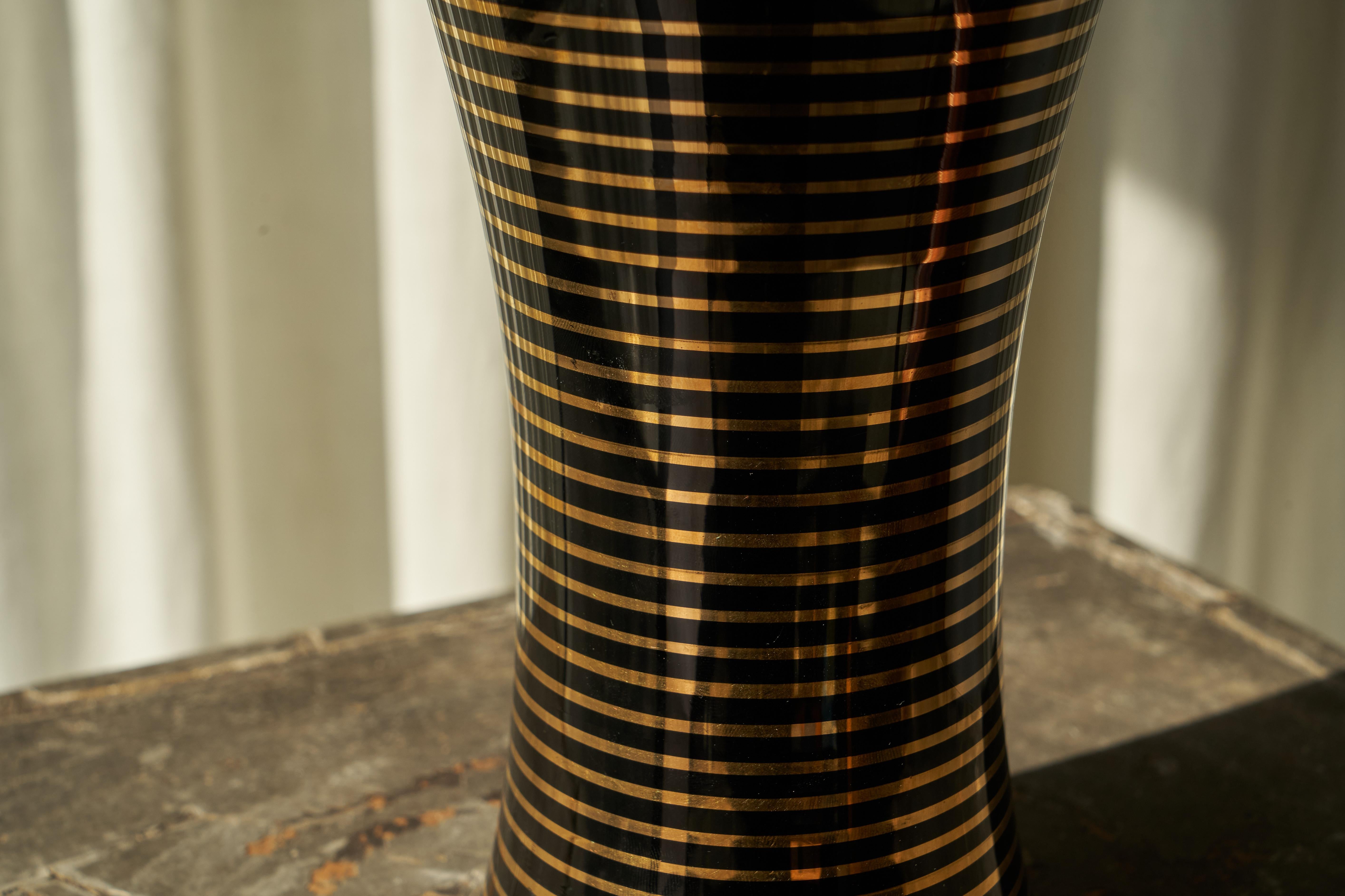 Art Deco Vase in Glass Belgium Mid 20th Century In Good Condition For Sale In Meer, VAN