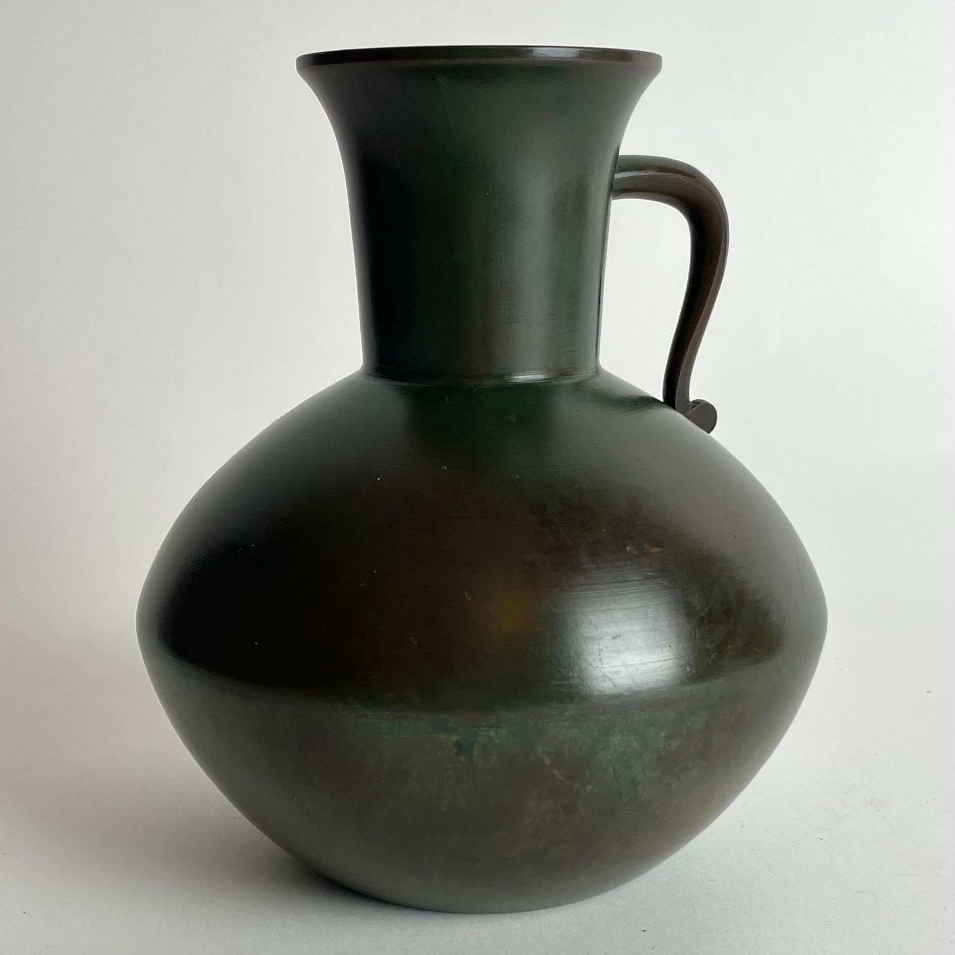 Patinated Art Deco Vase in patinated bronze designed by Jacob Ängman for GAB Sweden, 1930s For Sale