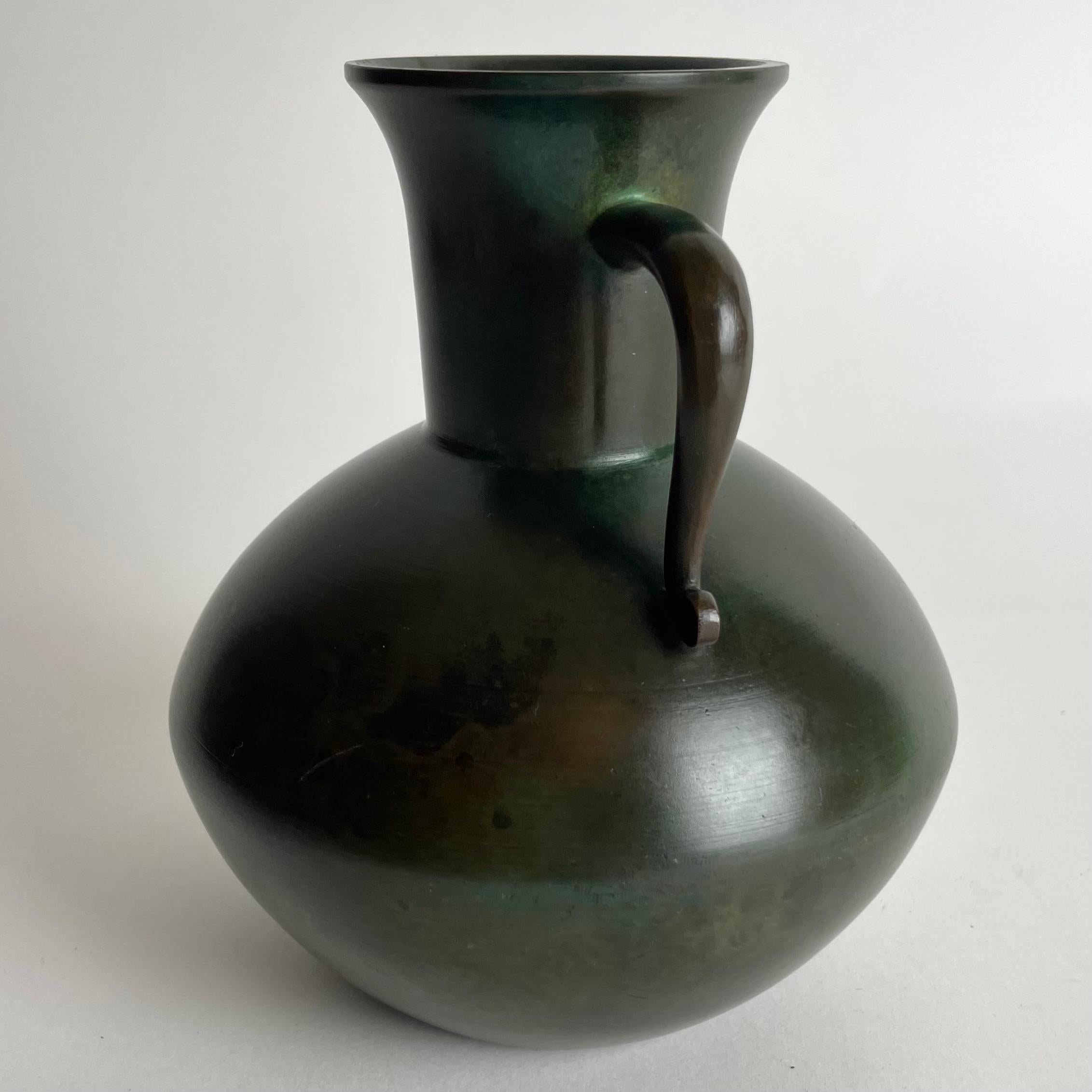 Mid-20th Century Art Deco Vase in patinated bronze designed by Jacob Ängman for GAB Sweden, 1930s For Sale