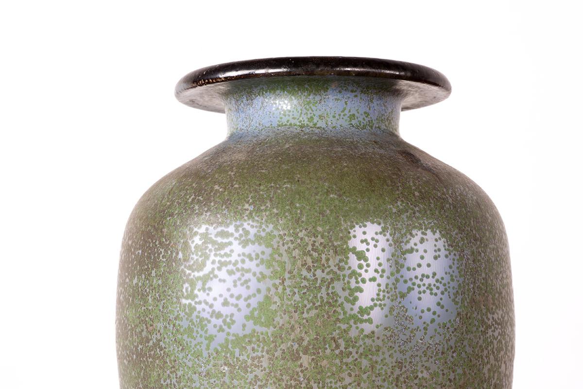 Art Deco vase, in speckled green glazed stoneware, by Roger Guérin, 1930s. in vendita 4