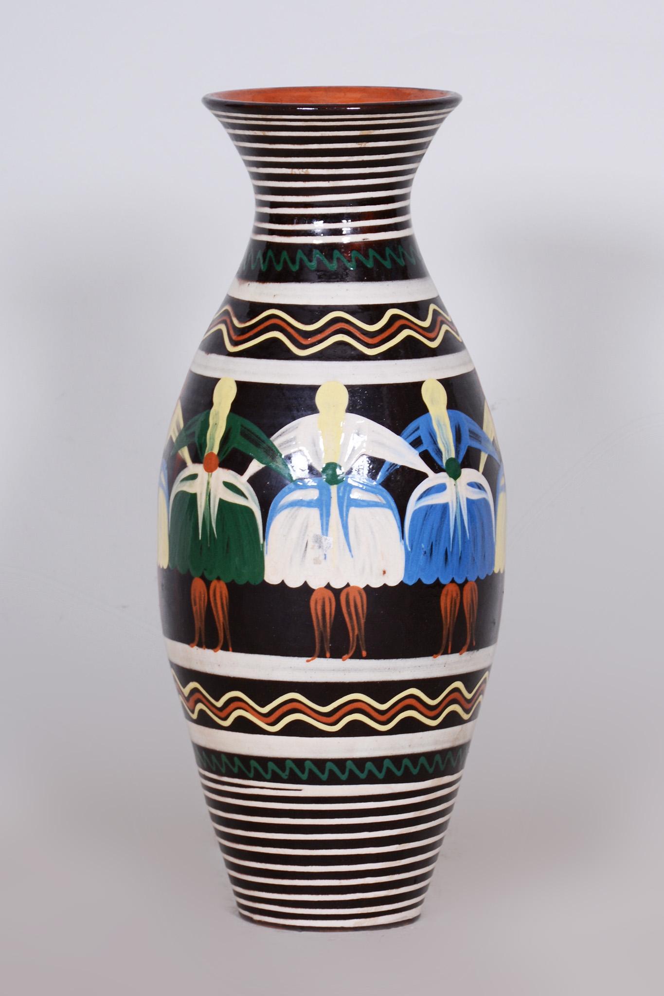 20th Century Art Deco Vase Made in 1940s Czechia, Hand Painted Slovak Motifs For Sale