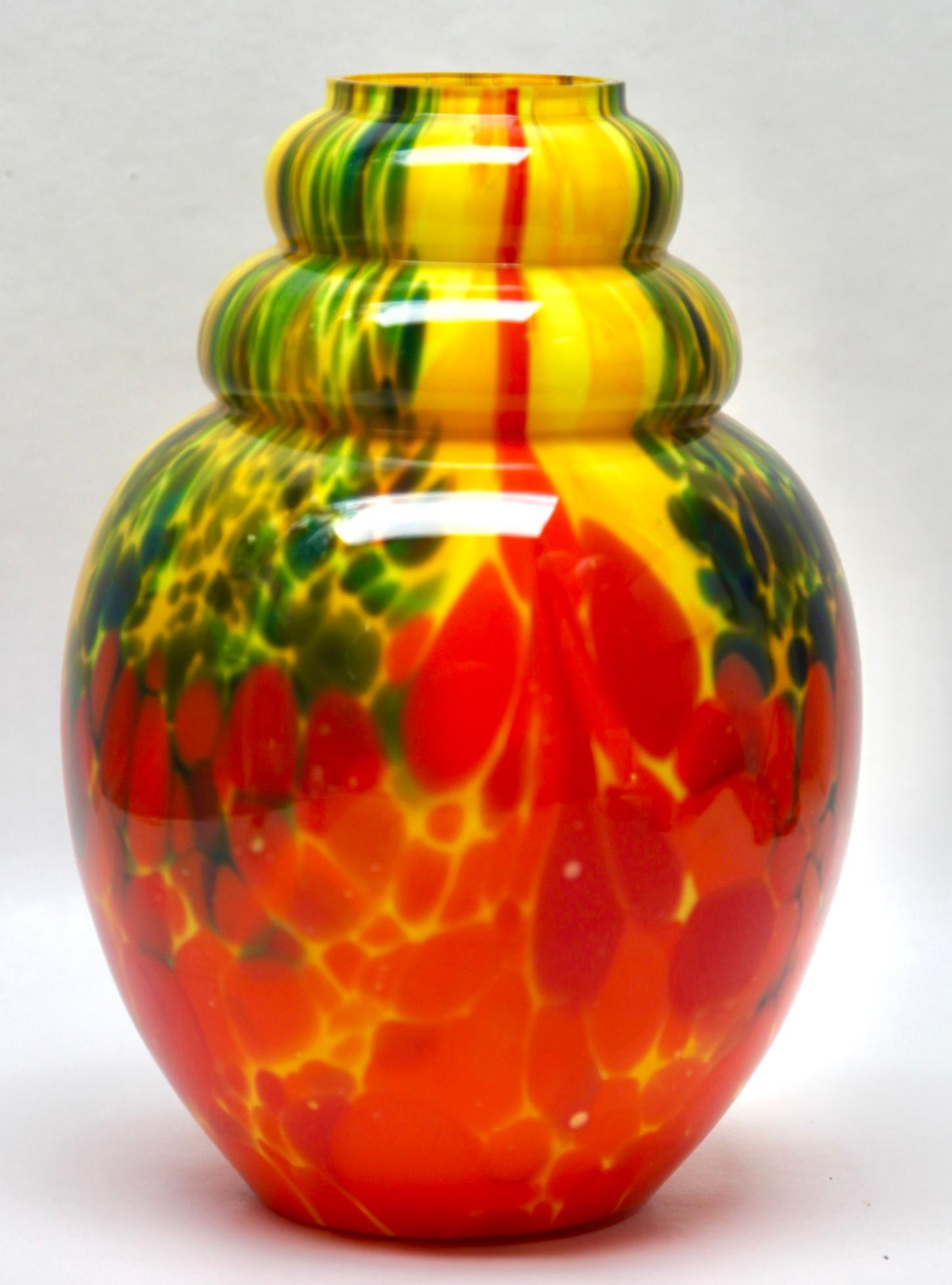 Hand-Crafted Art Deco Vase Multiple Layered Glass Scailmont by Henri Heemskerk, 1886-1953 For Sale