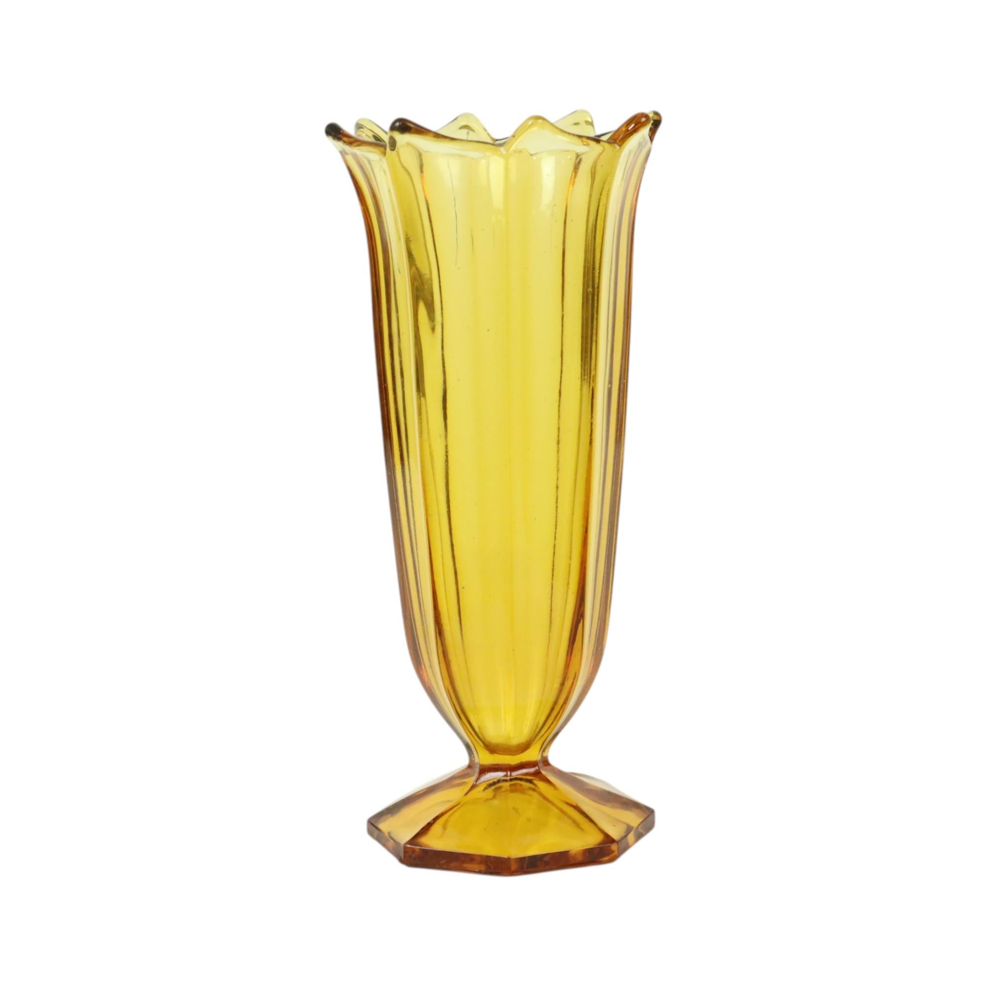 Art Deco Vase Pressed Glass Amber Rosice Glassworks 21cm For Sale 5