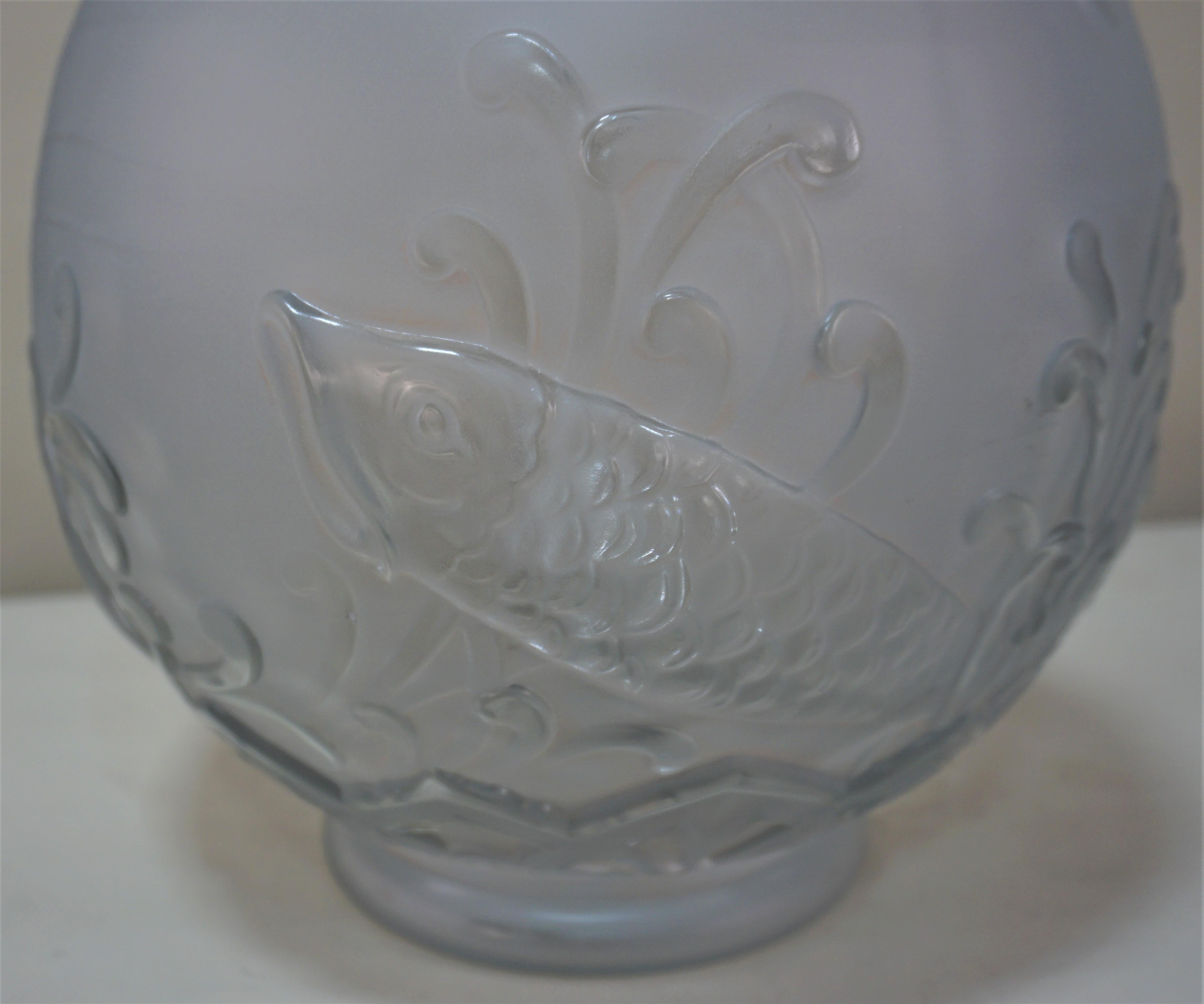 Mid-20th Century Art Deco Vase Swimming Koi Fish by Verreries D'art Lorraine, French, 1920s